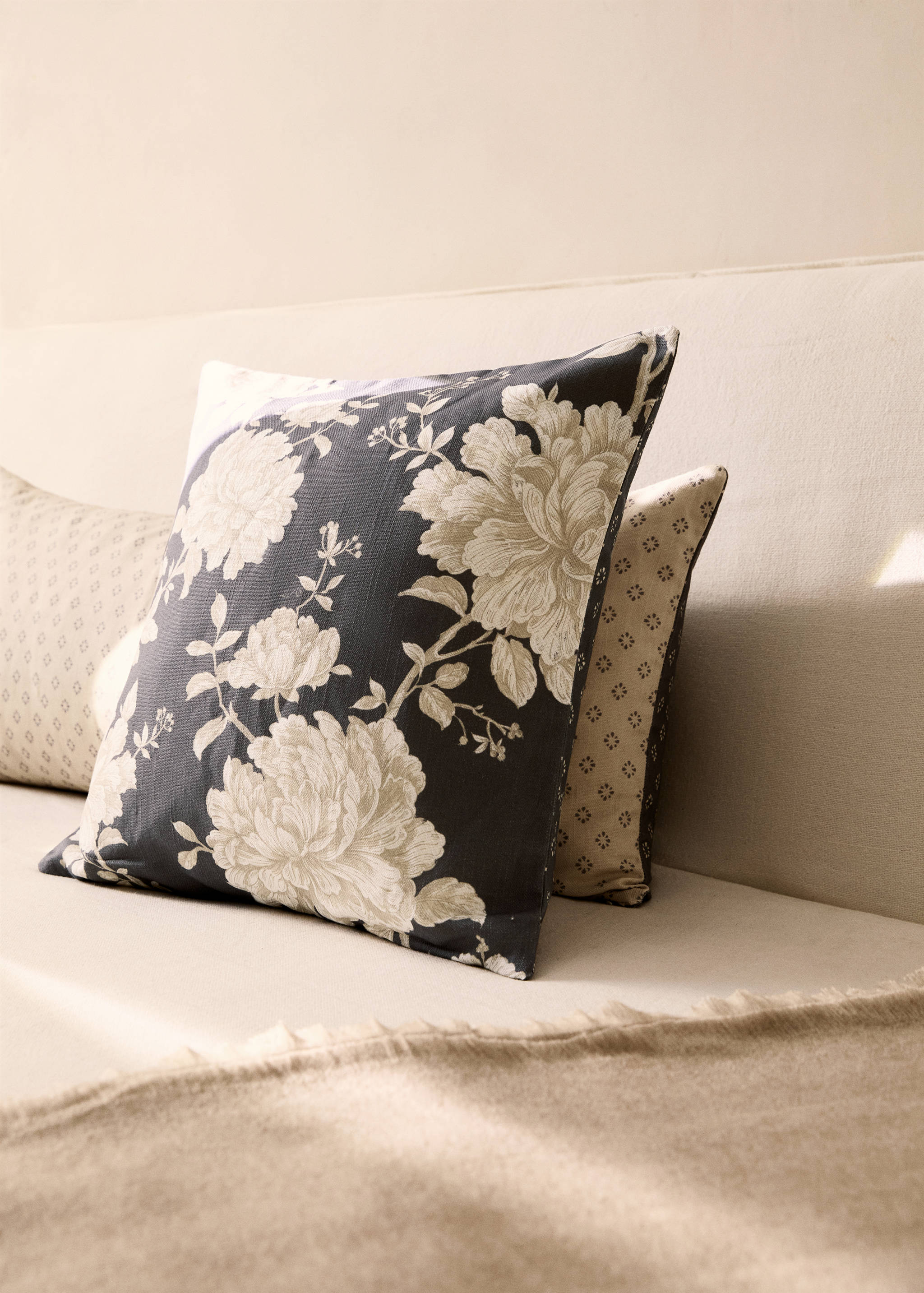 Housse coussin motif fleurs - Plan général