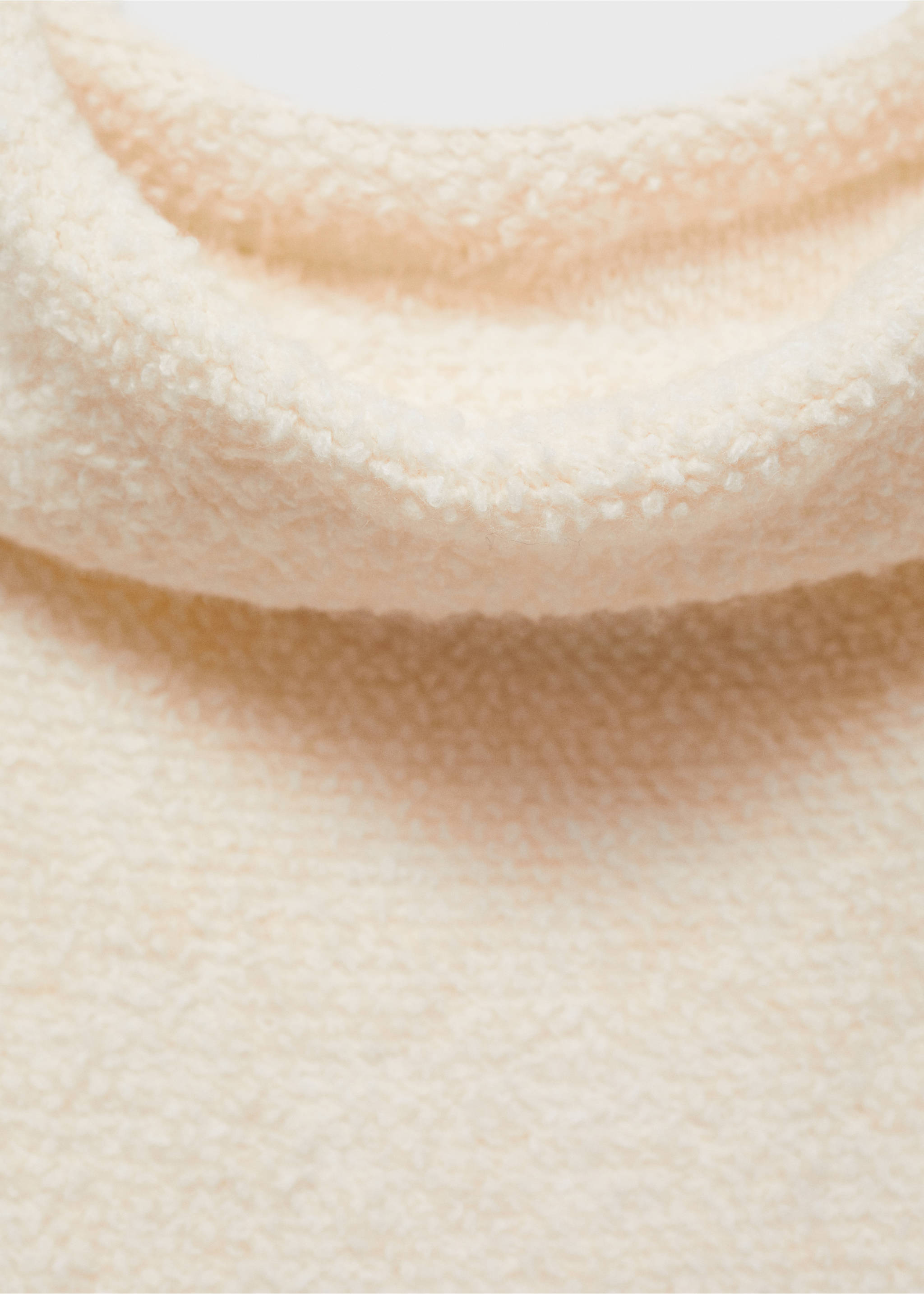 Gebreide top met omgeslagen col - Detail van het artikel 8, Wit. Ref: 77047712-00.