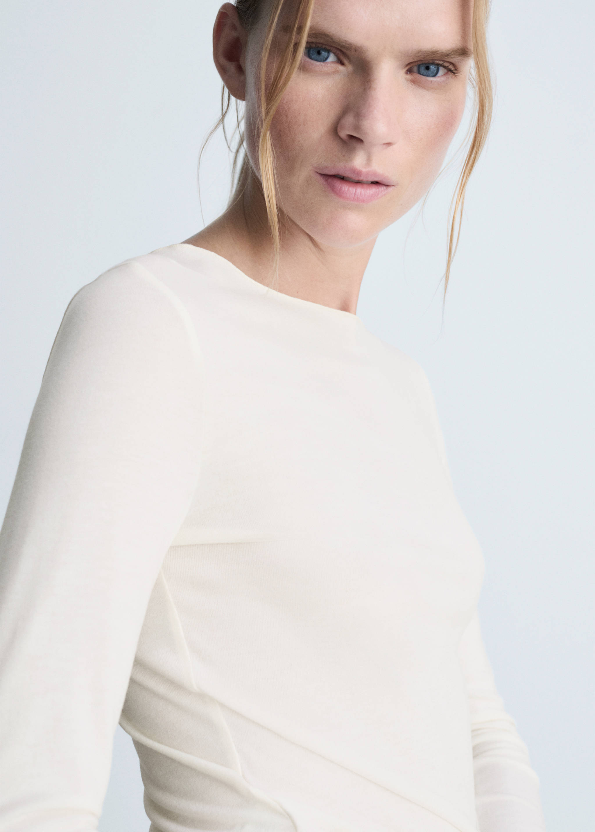 Long-sleeved boat-neck t-shirt - Medium plane