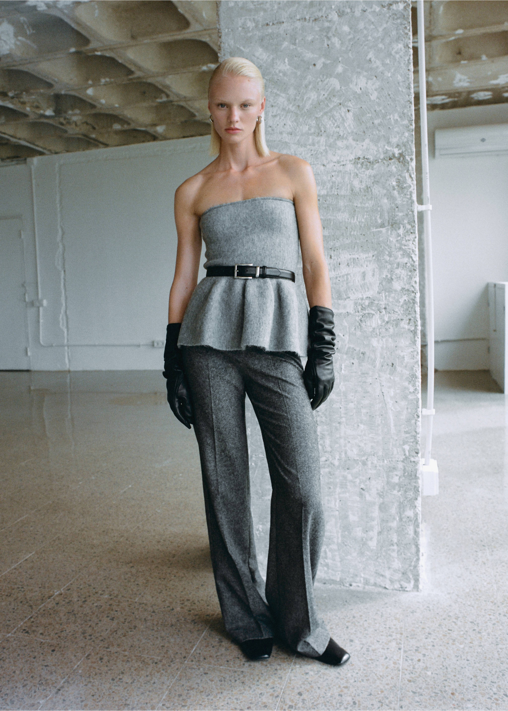 Marbled wool suit trousers - Details of the article 6, Black. Ref: 77047720-00.