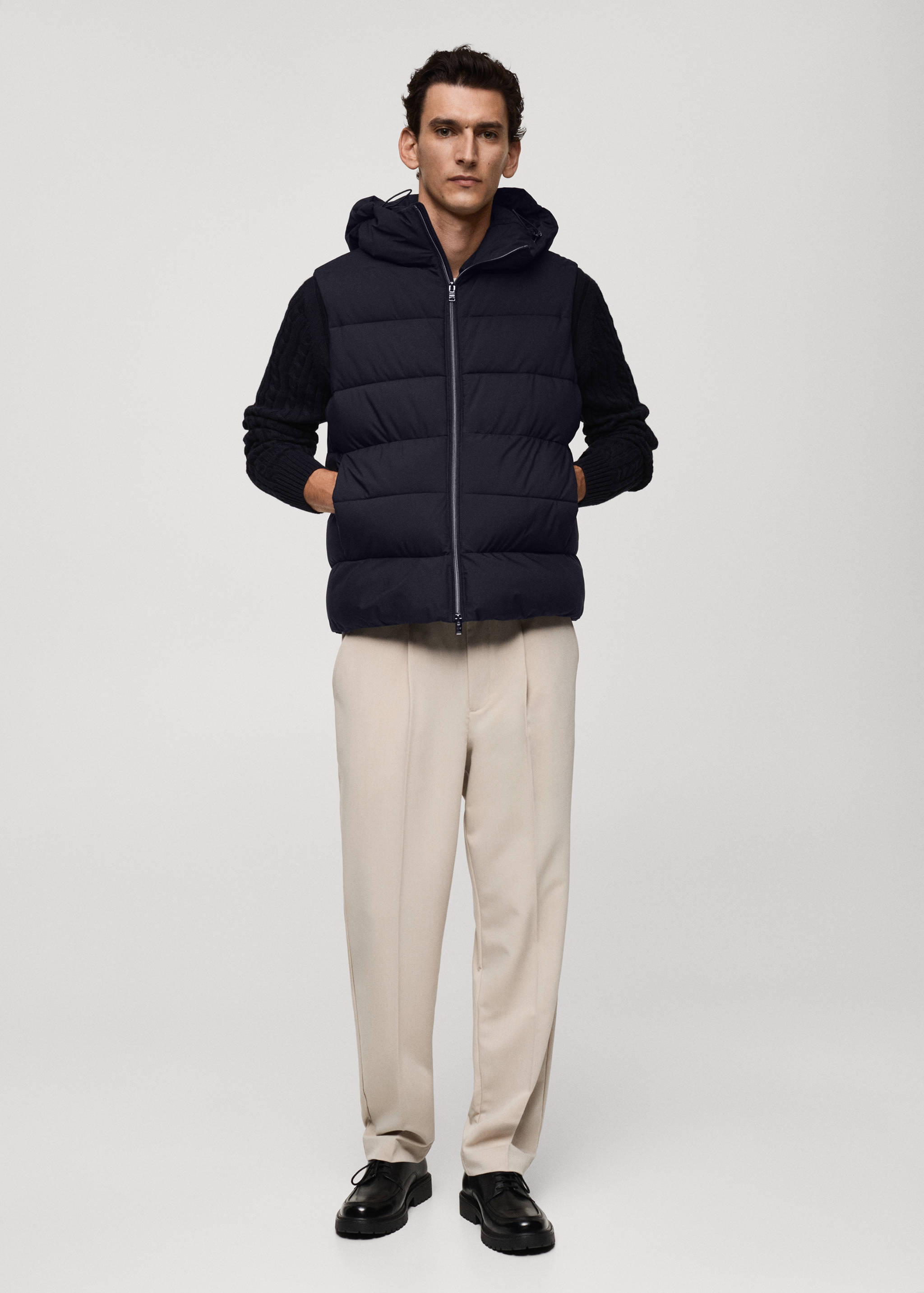 Water-repellent quilted vest - General plane