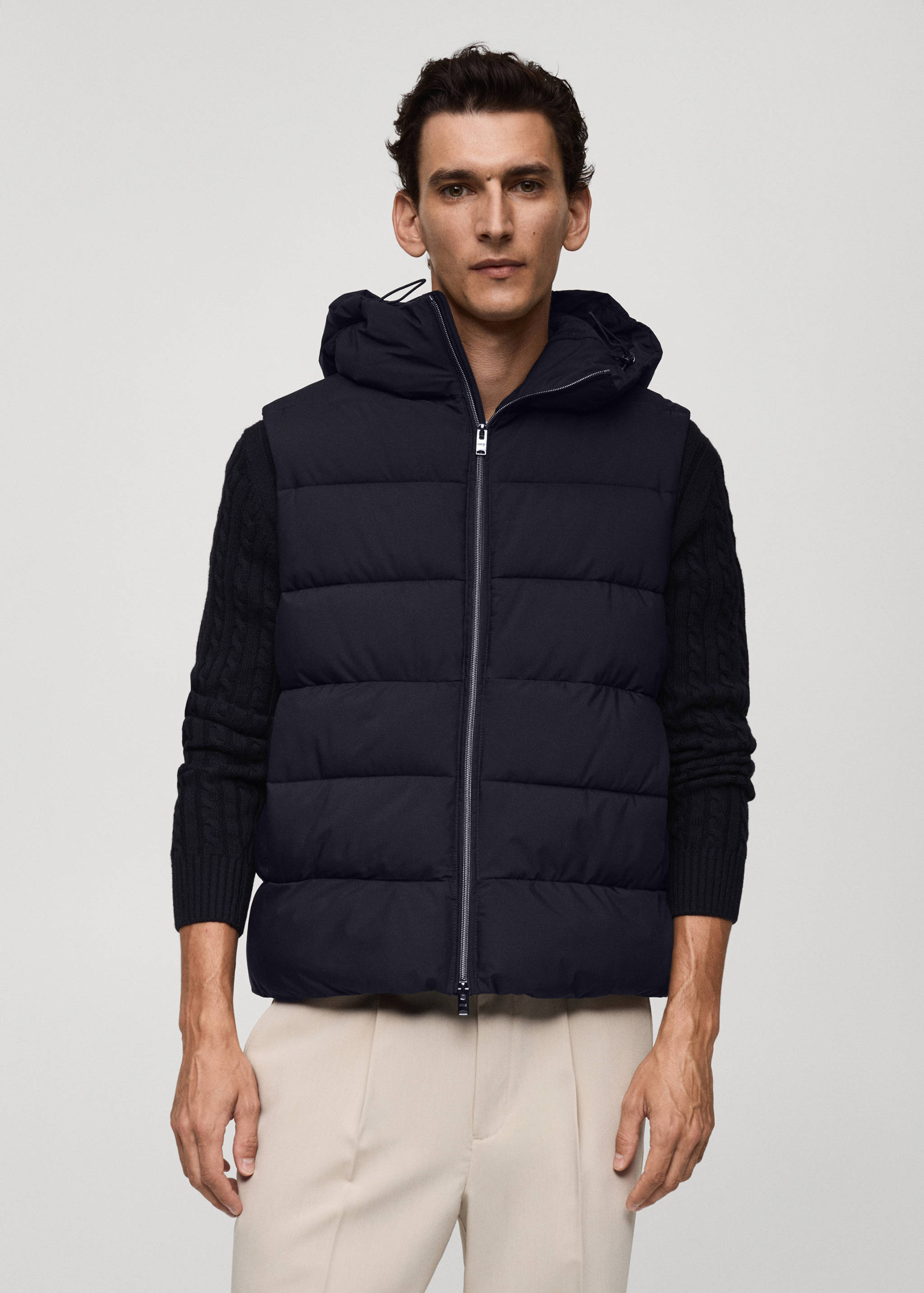 Water-repellent quilted vest - Medium plane