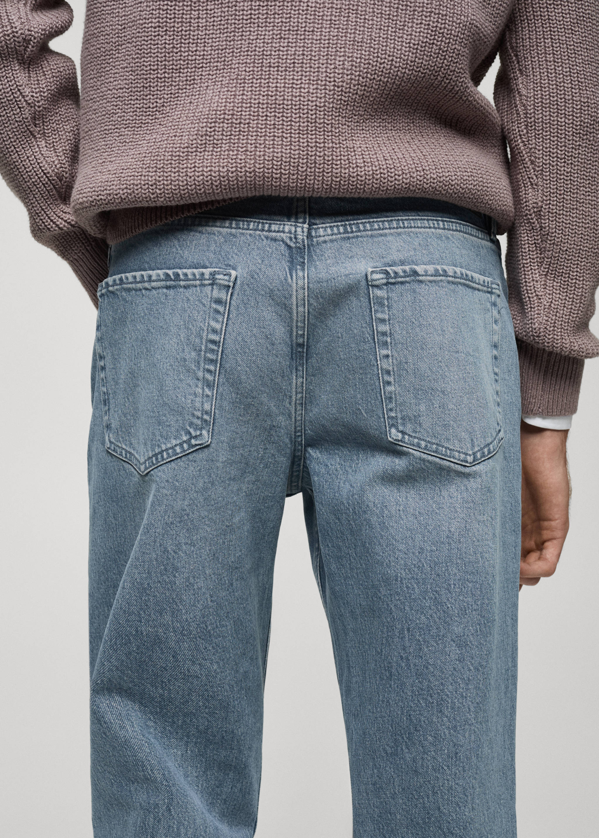 Regular-fit jeans with distressed effect - Details of the article 6