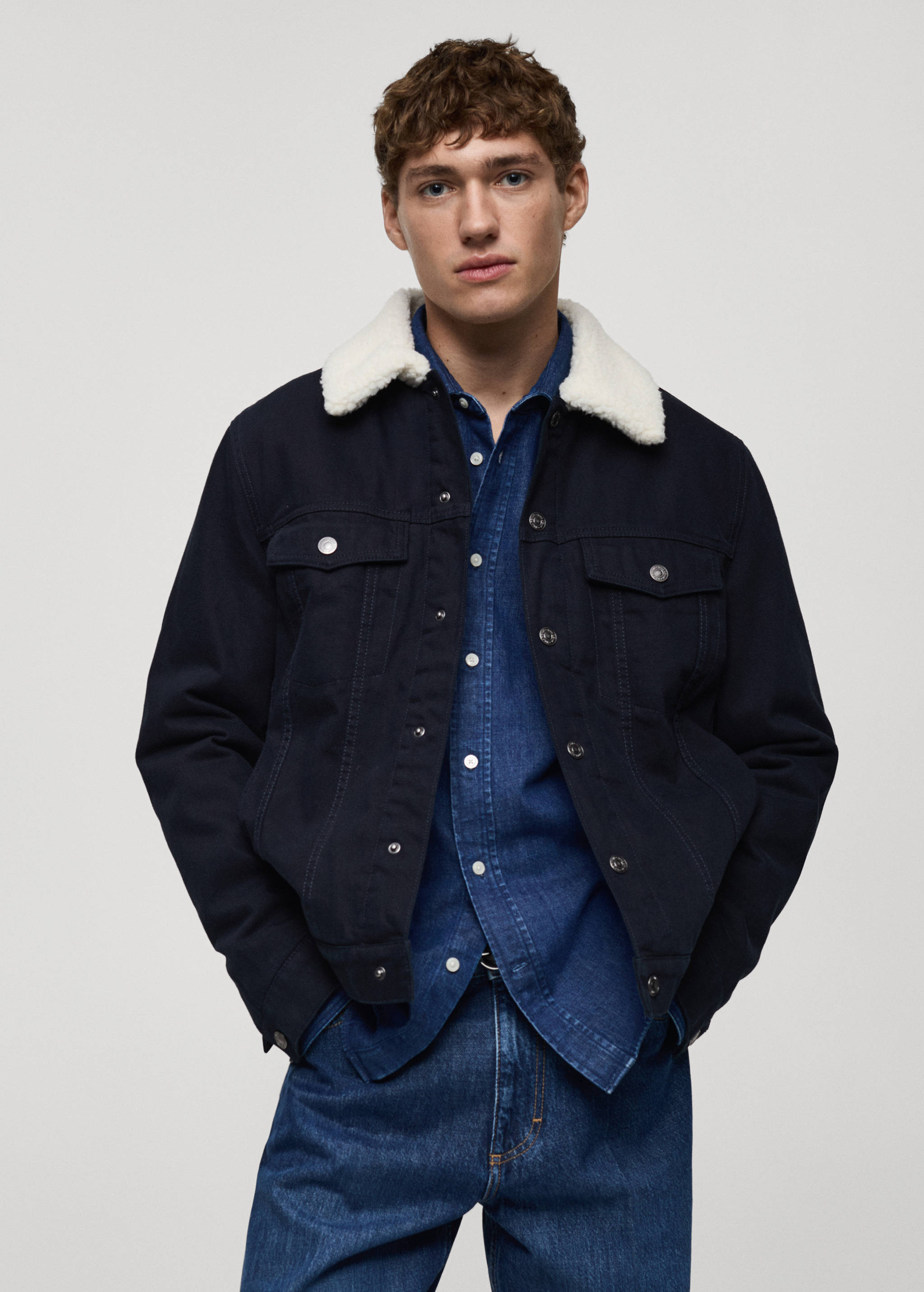 Denim jacket with sheepskin collar - Medium plane