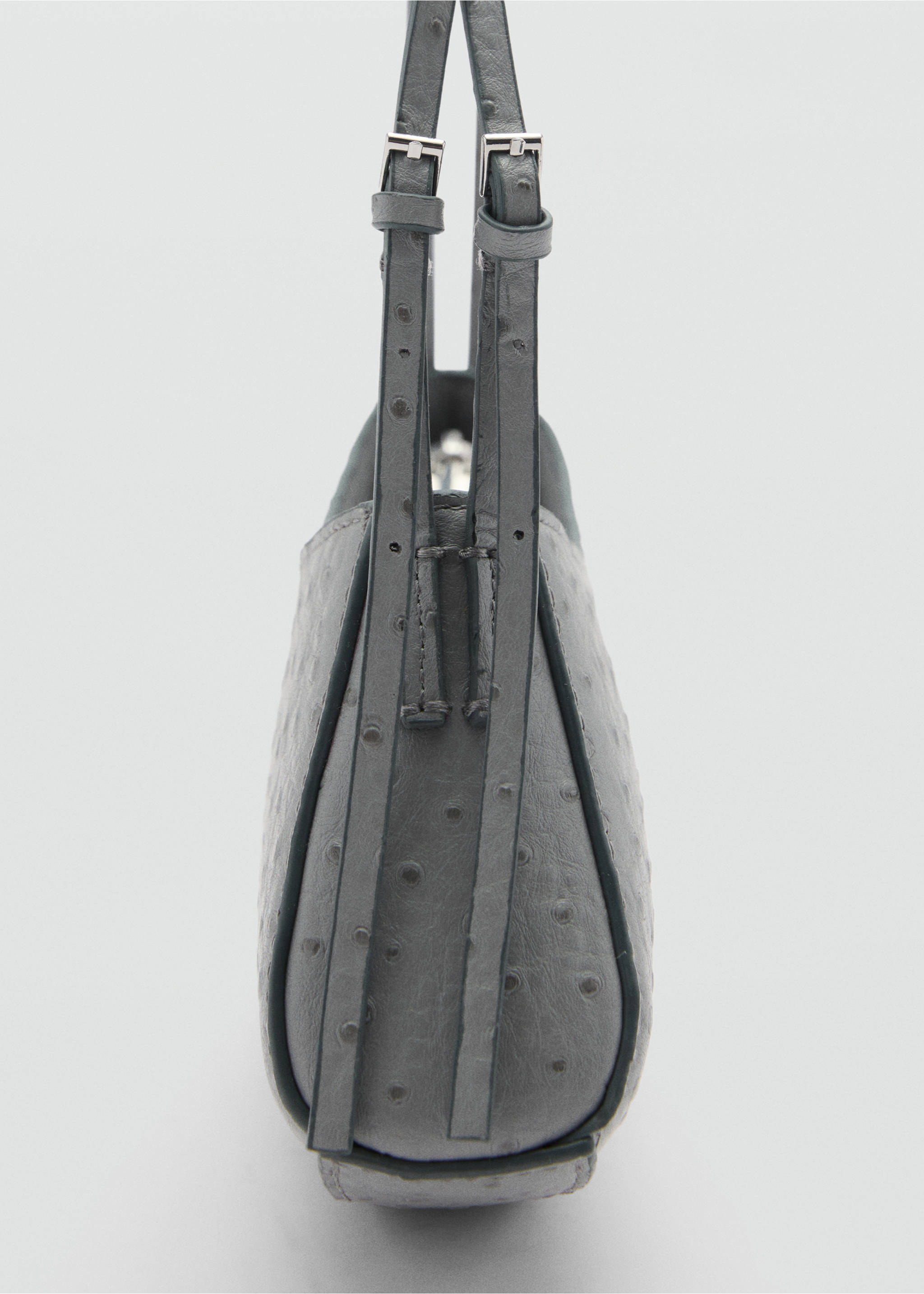 Oval textured bag - Details of the article 1, Grey. Ref: 77047933-00.