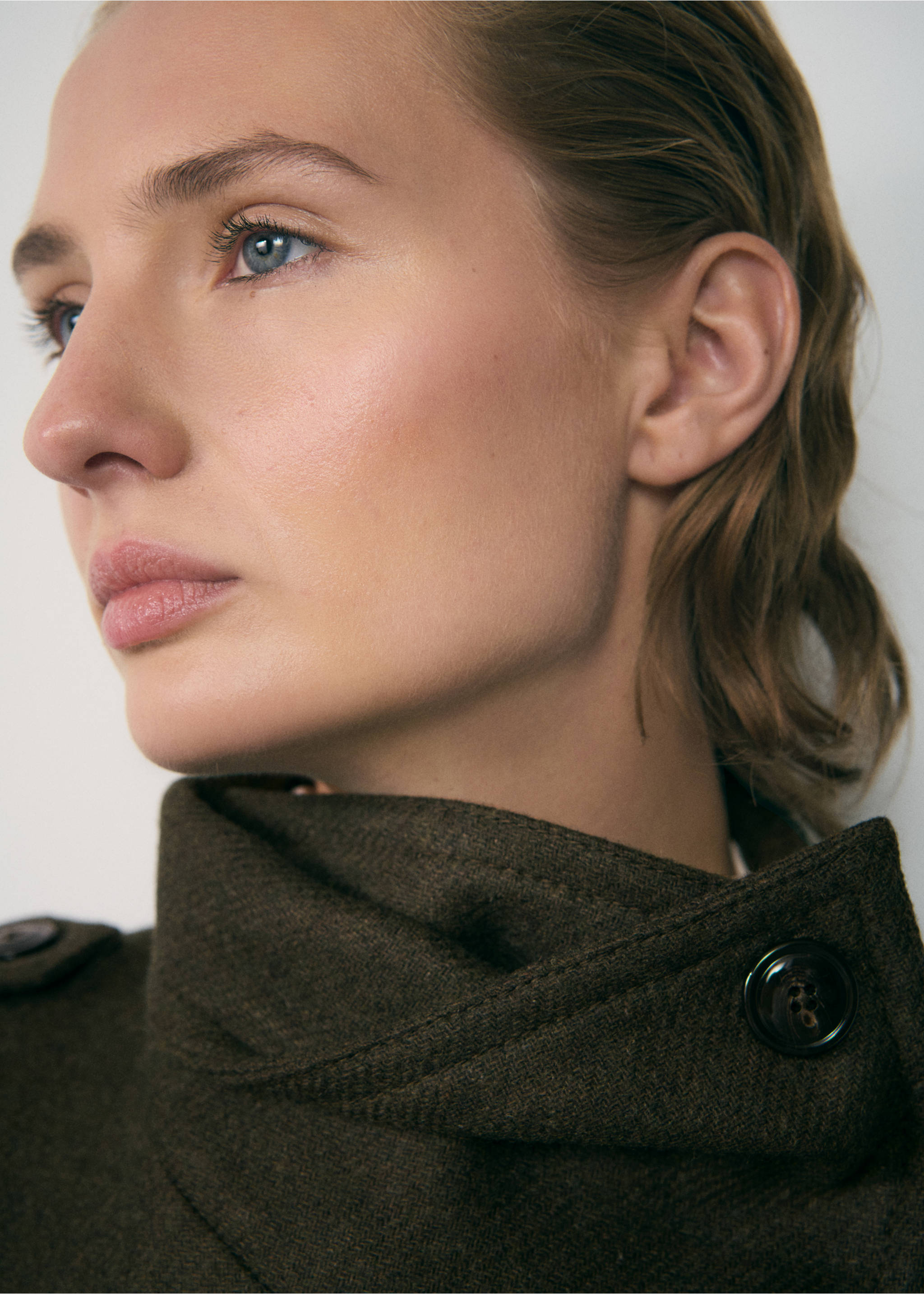 Double-breasted wool coat - Details of the article 1, Khaki. Ref: 77047939-00.