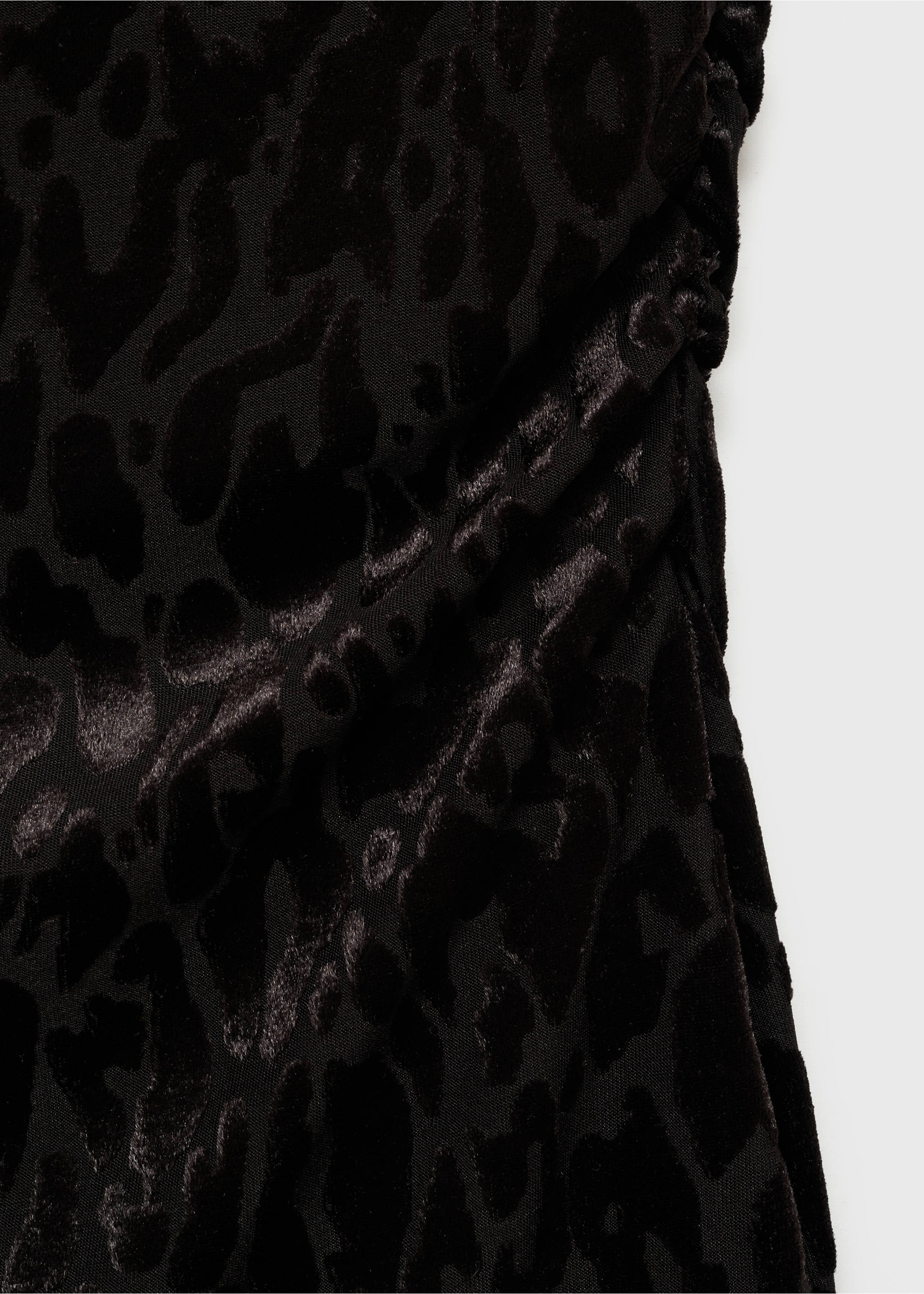 Short velvet leopard-print dress - Details of the article 8, Black. Ref: 77048267-00.