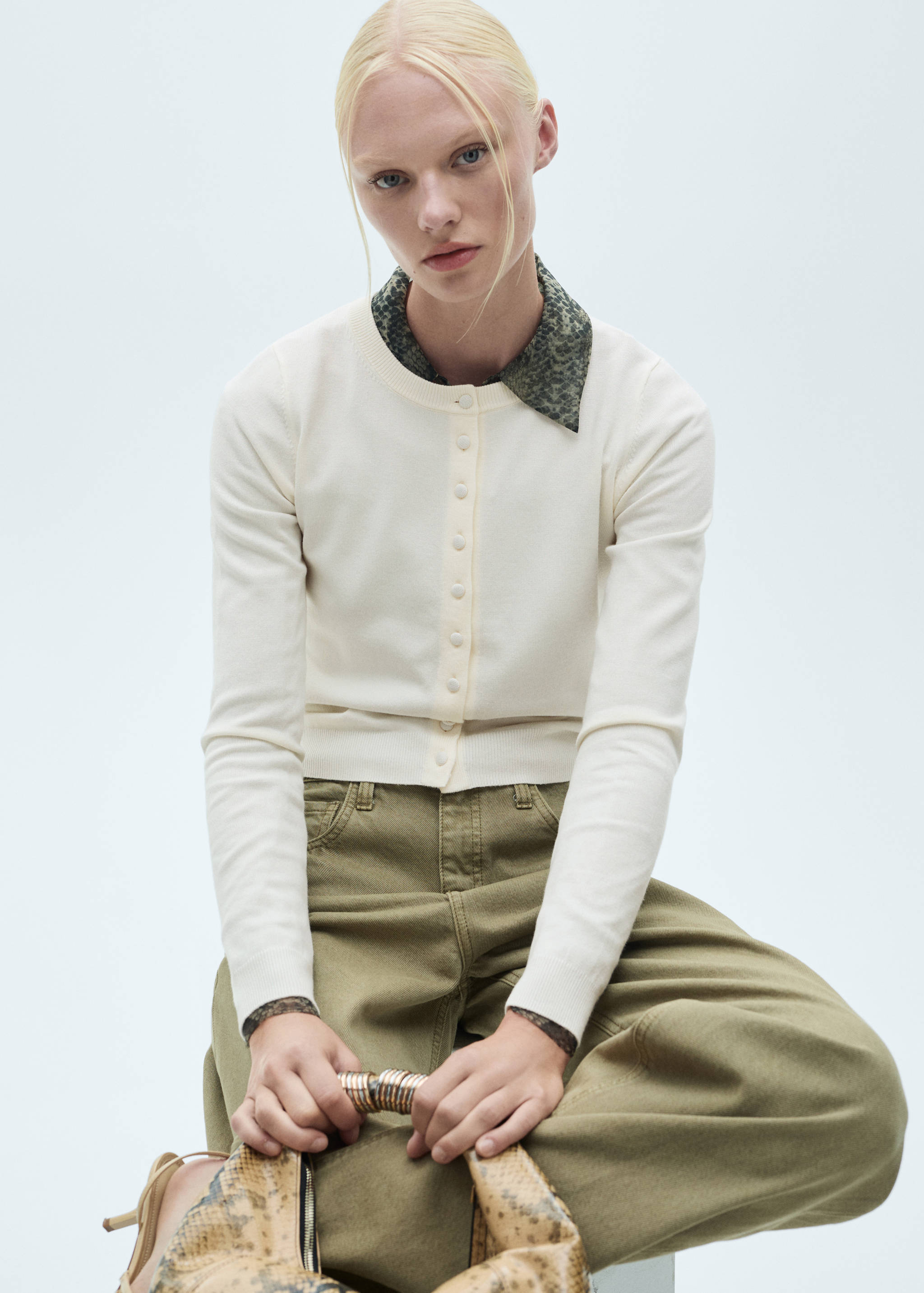 Fine-knit cardigan - Medium plane