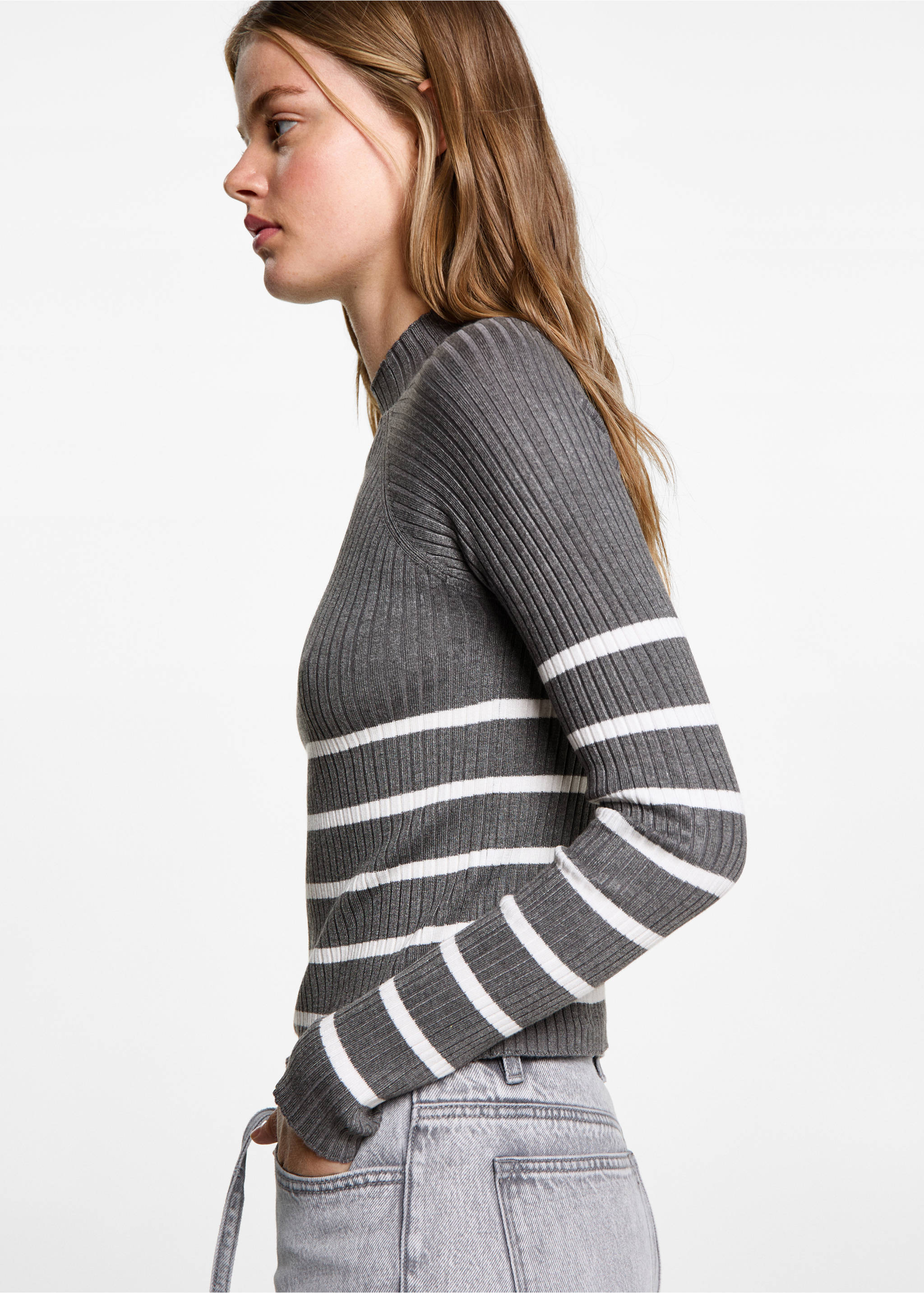 Turtleneck ribbed sweater - Details of the article 2, Medium Heather Grey. Ref: 77048273-00.
