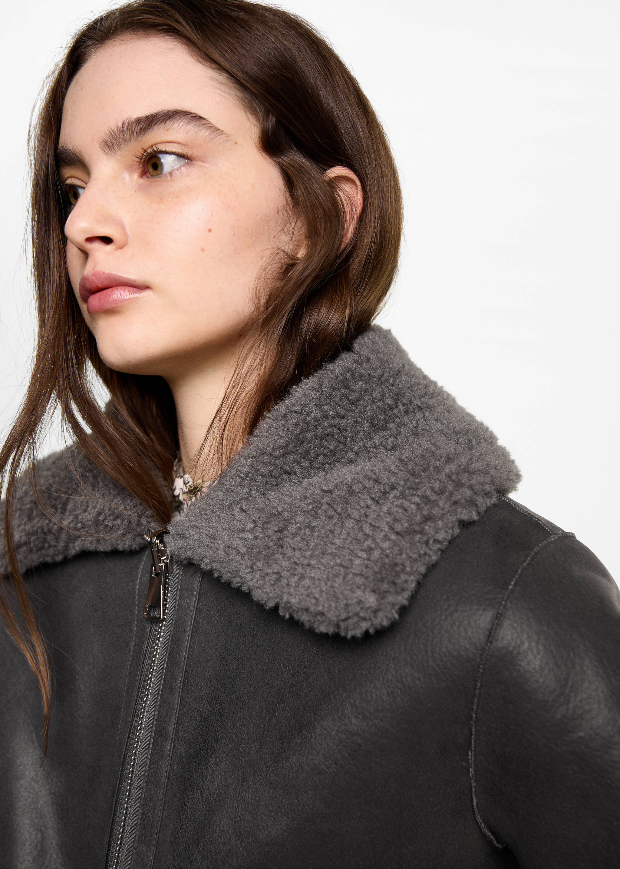 Jacke mit Futter in Lammfelloptik - Detail des Artikels 1, Anthrazit. Ref: 77048281-00.