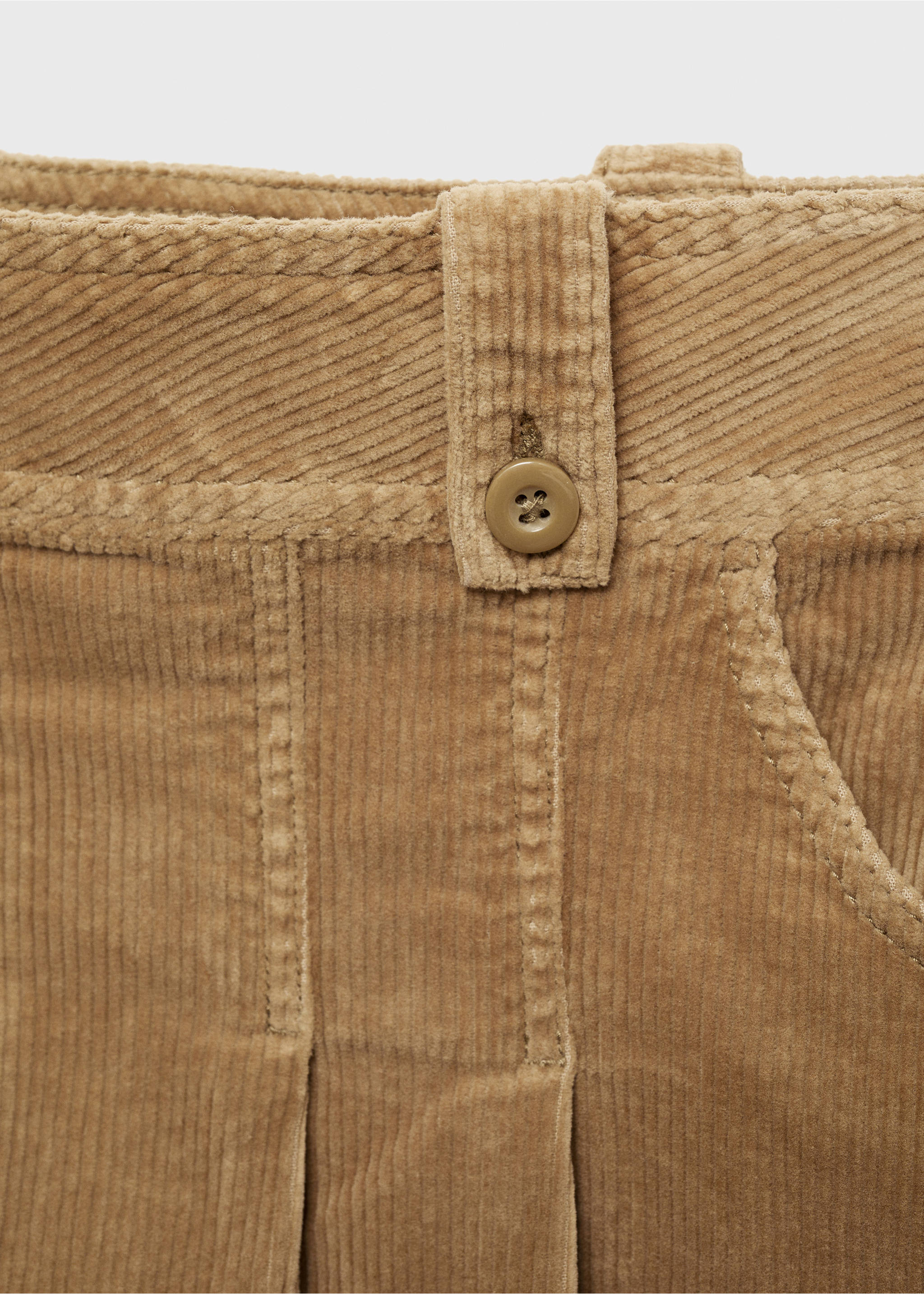 Falten-Minirock aus Cord - Detail des Artikels 8, Khaki. Ref: 77048636-00.