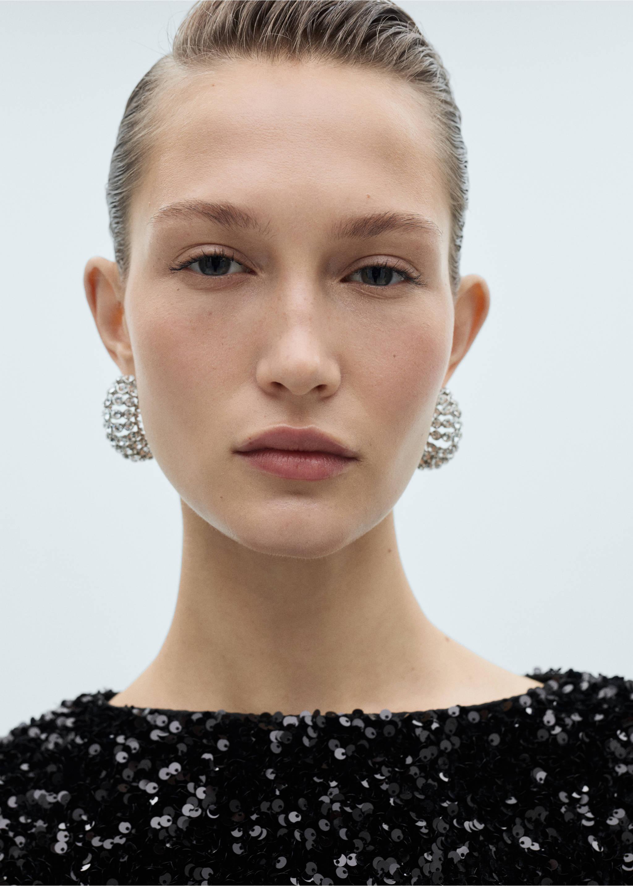 Puffed sleeves sequined dress - Details of the article 1, Black. Ref: 77049059-00.