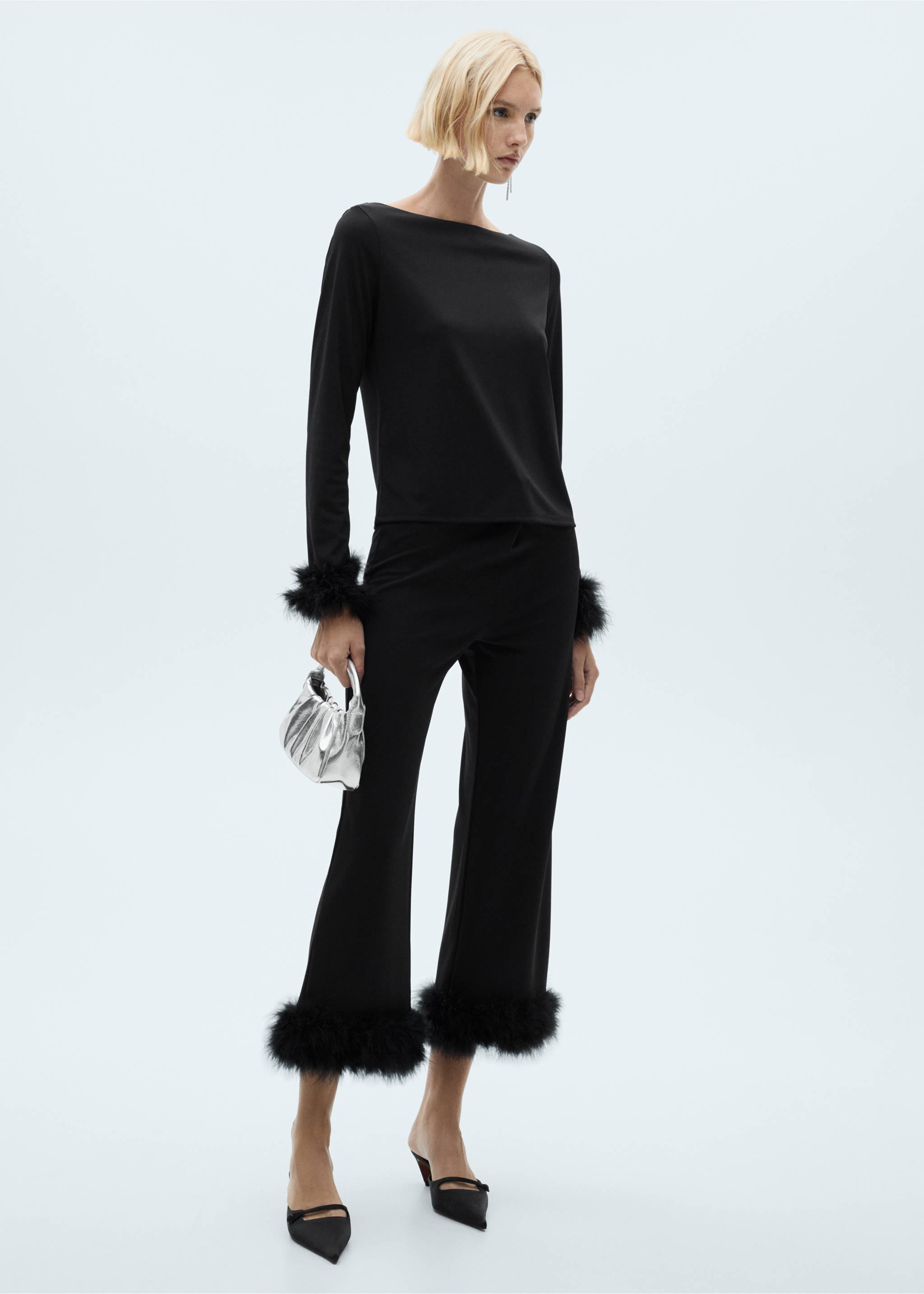 Cropped trousers with feather detail - General plane, Black. Ref: 77049063-00.