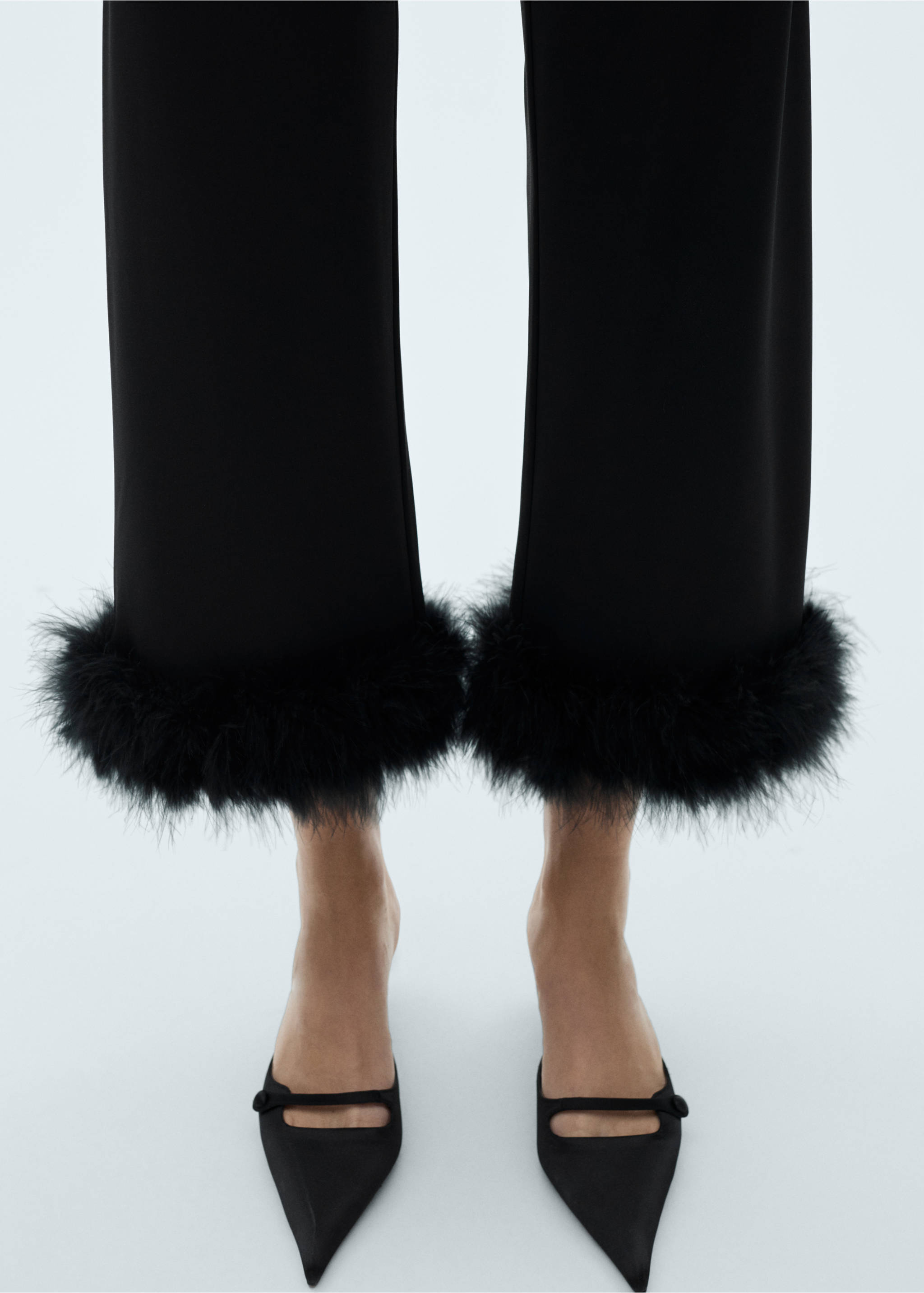 Cropped trousers with feather detail - Details of the article 1, Black. Ref: 77049063-00.