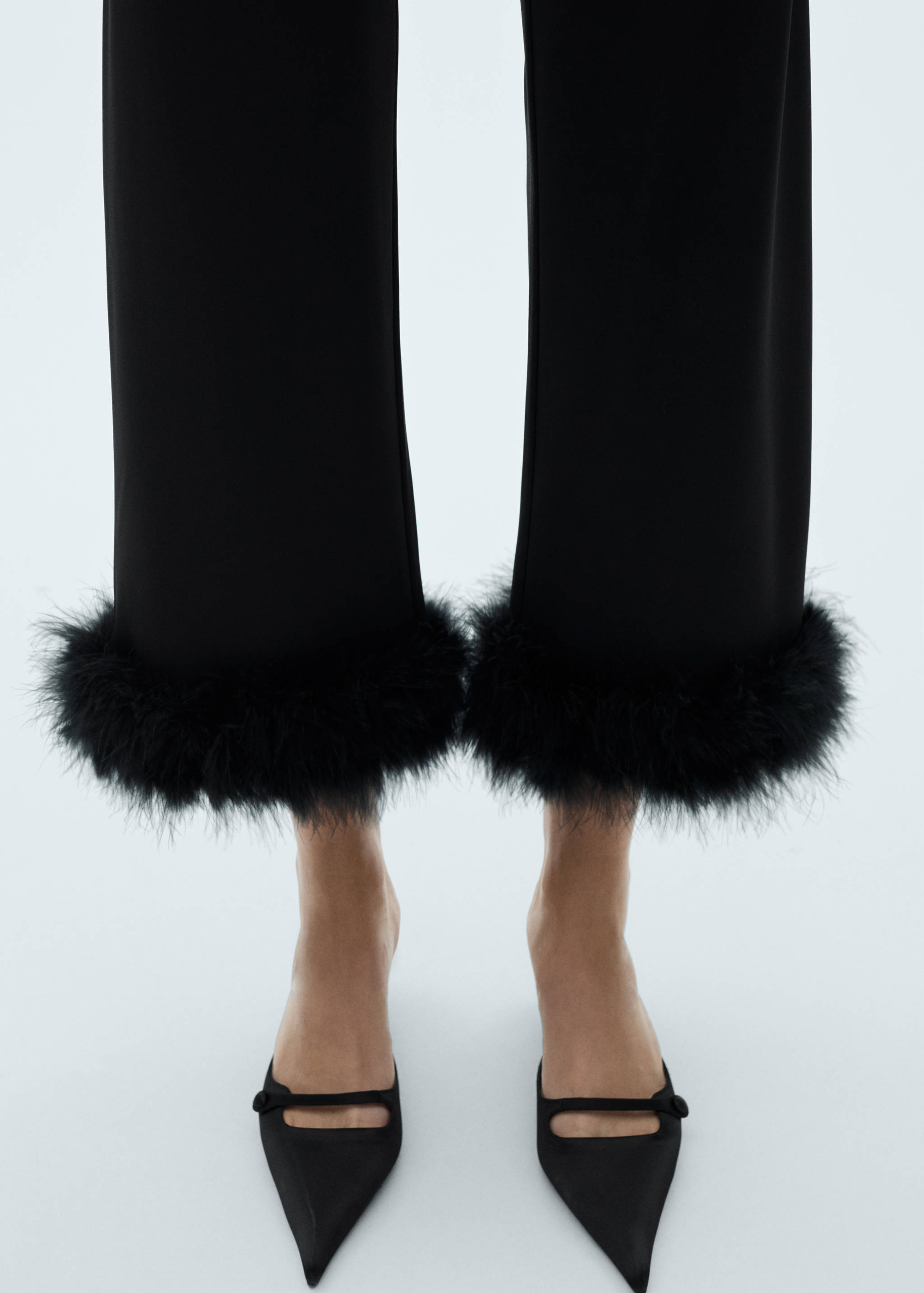 Cropped pants with feather detail - Details of the article 1