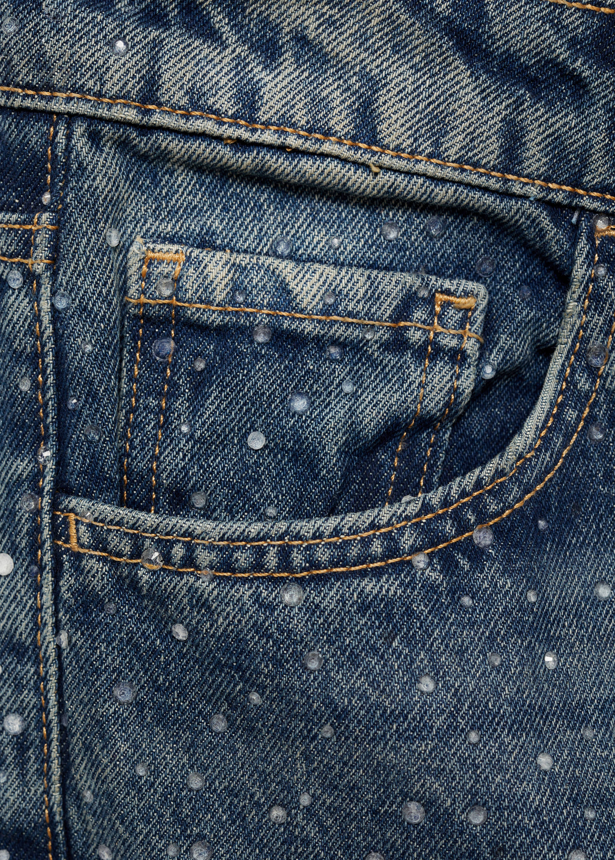 Raka jeans strassdetalj - Detaljer om artikeln 8