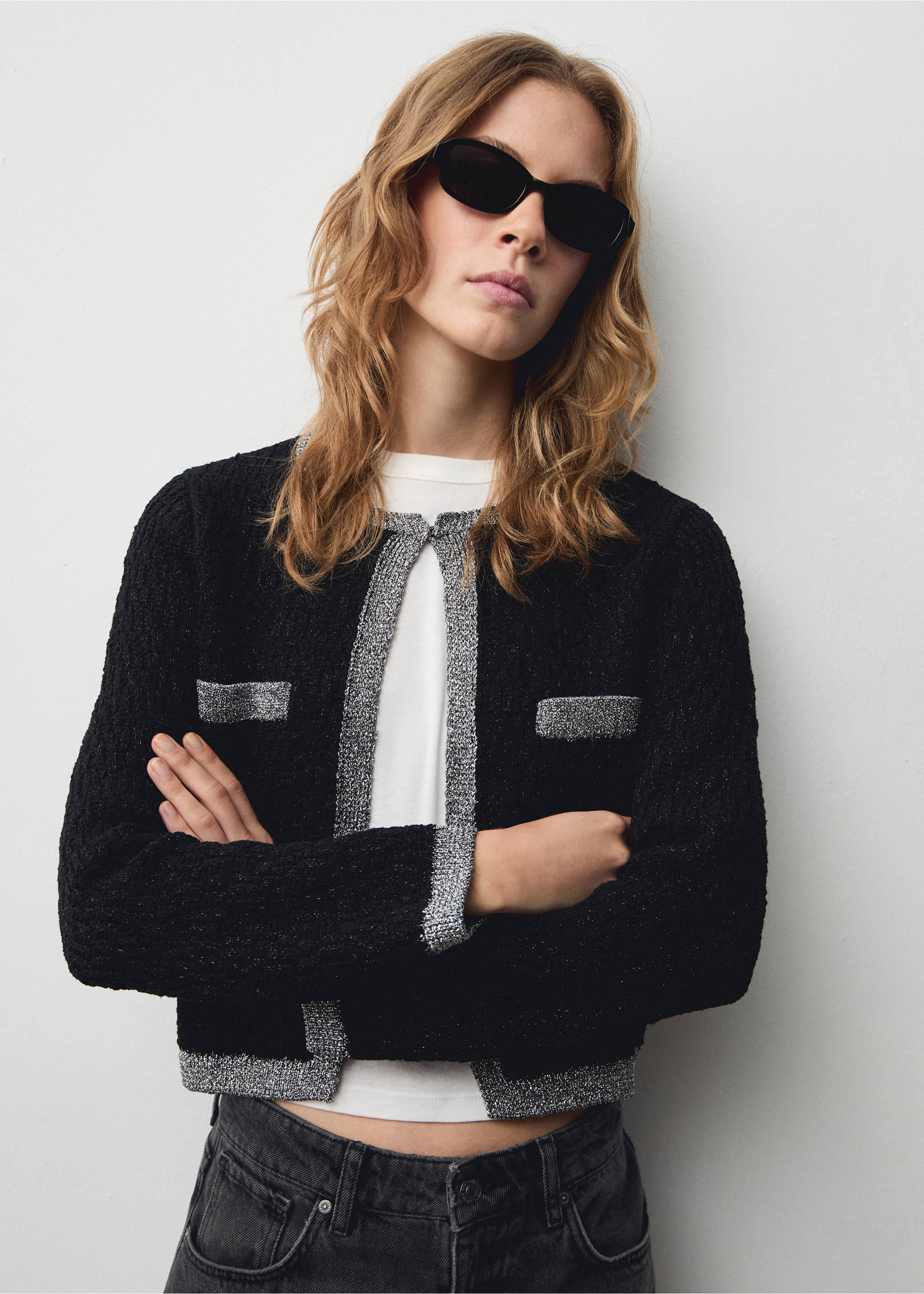 Knitted jacket with lurex detail - Medium plane, Black. Ref: 77049069-00.