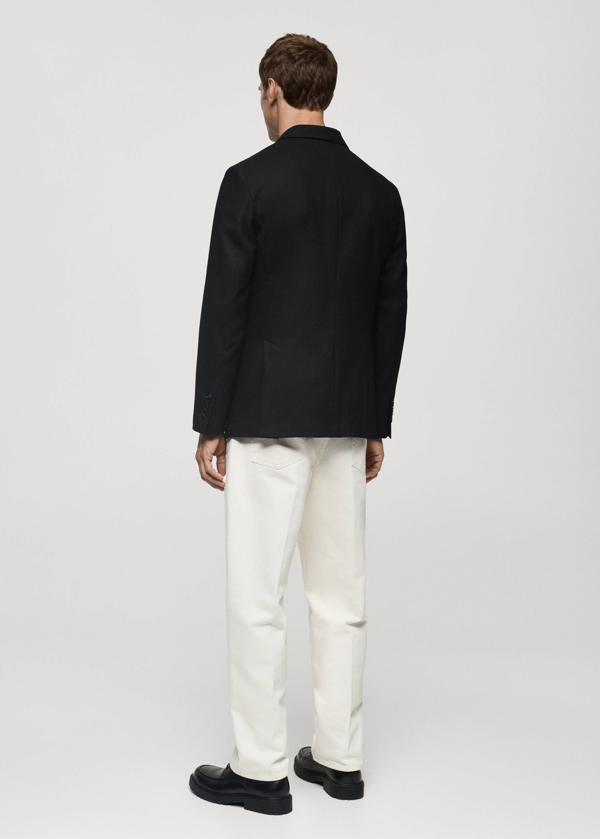 Slim Fit-Blazer aus recycelter Wolle - Rückseite des Artikels