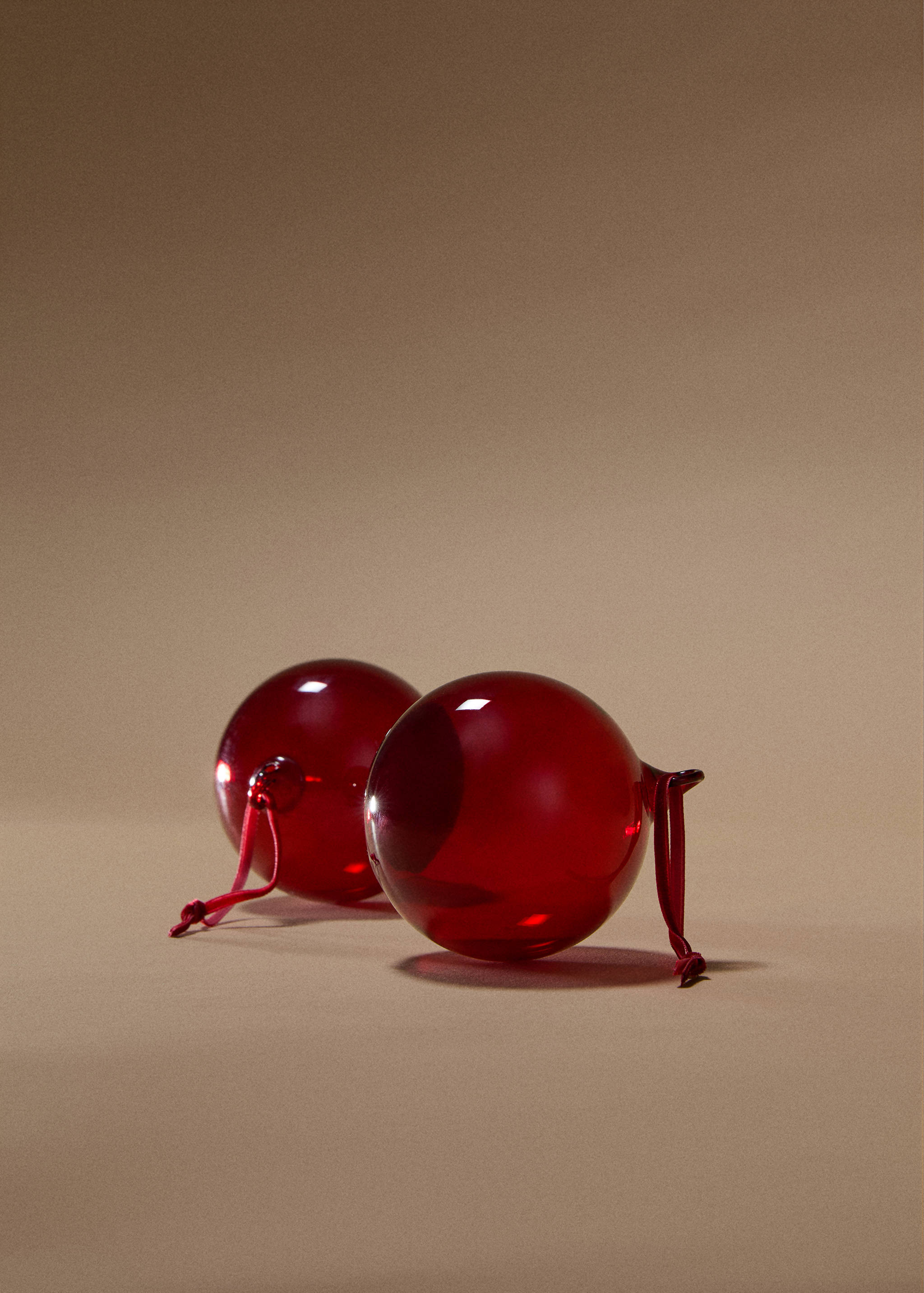 Christmas tree ball ornament - General plane