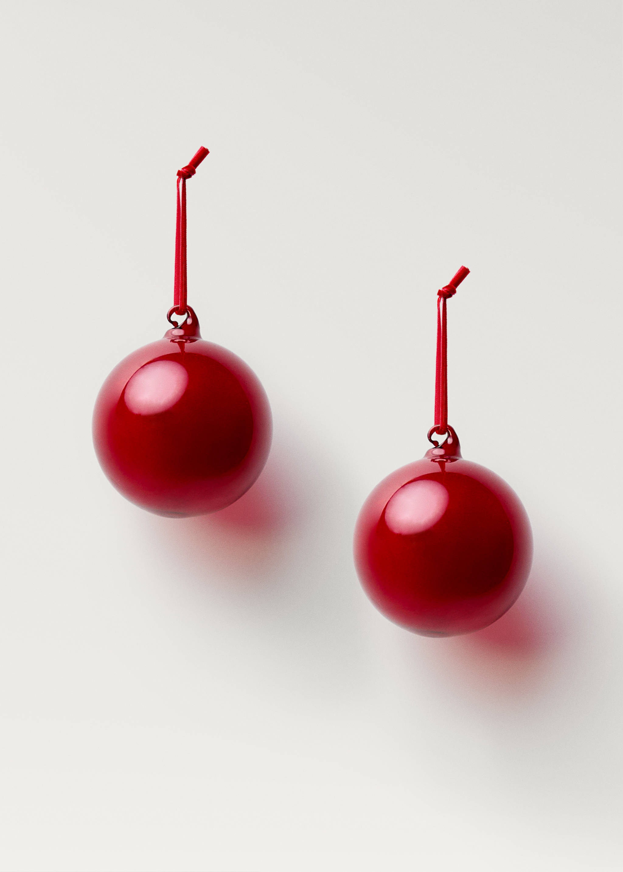 Christmas tree ball ornament - Article without model