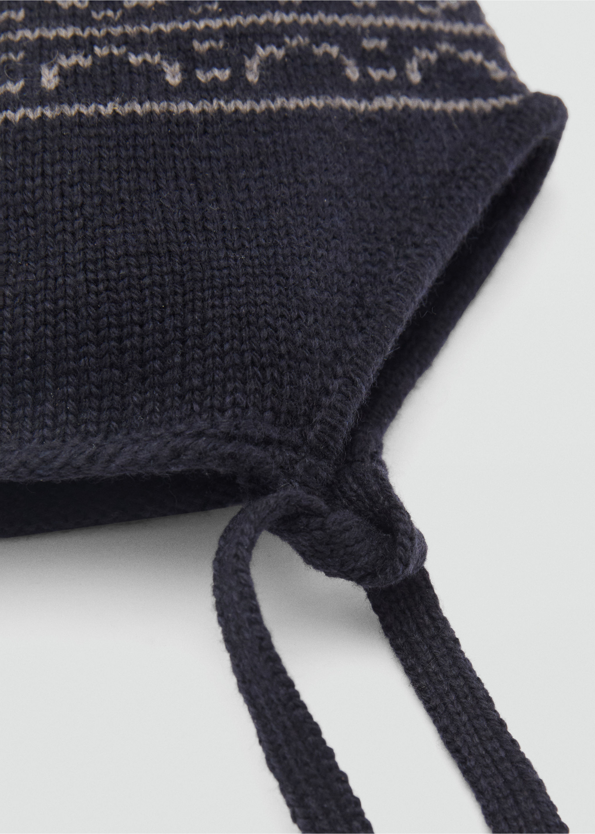 Gorro de jacquard com pompom - Plano médio