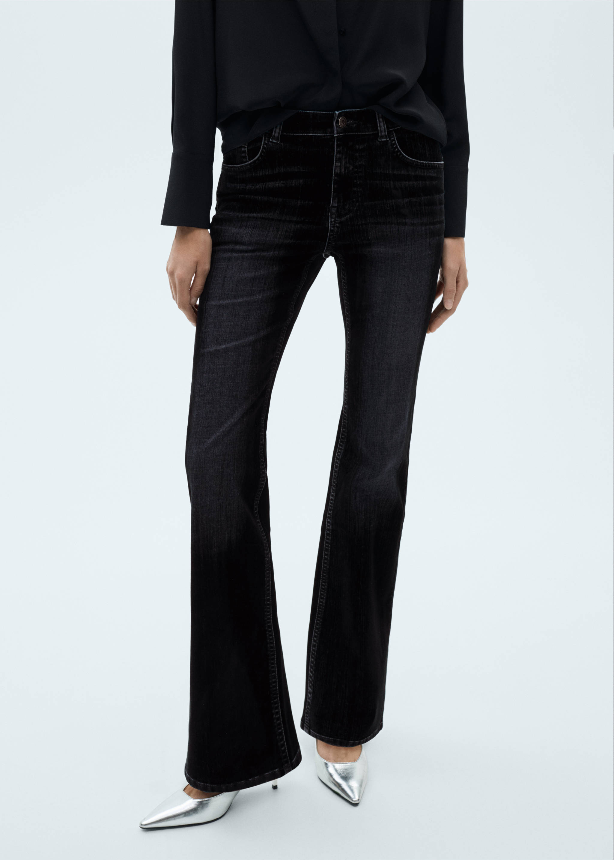 Blugi flare cu talie joasă - Plan mediu, Bleumarin închis. Ref: 77049406-00.