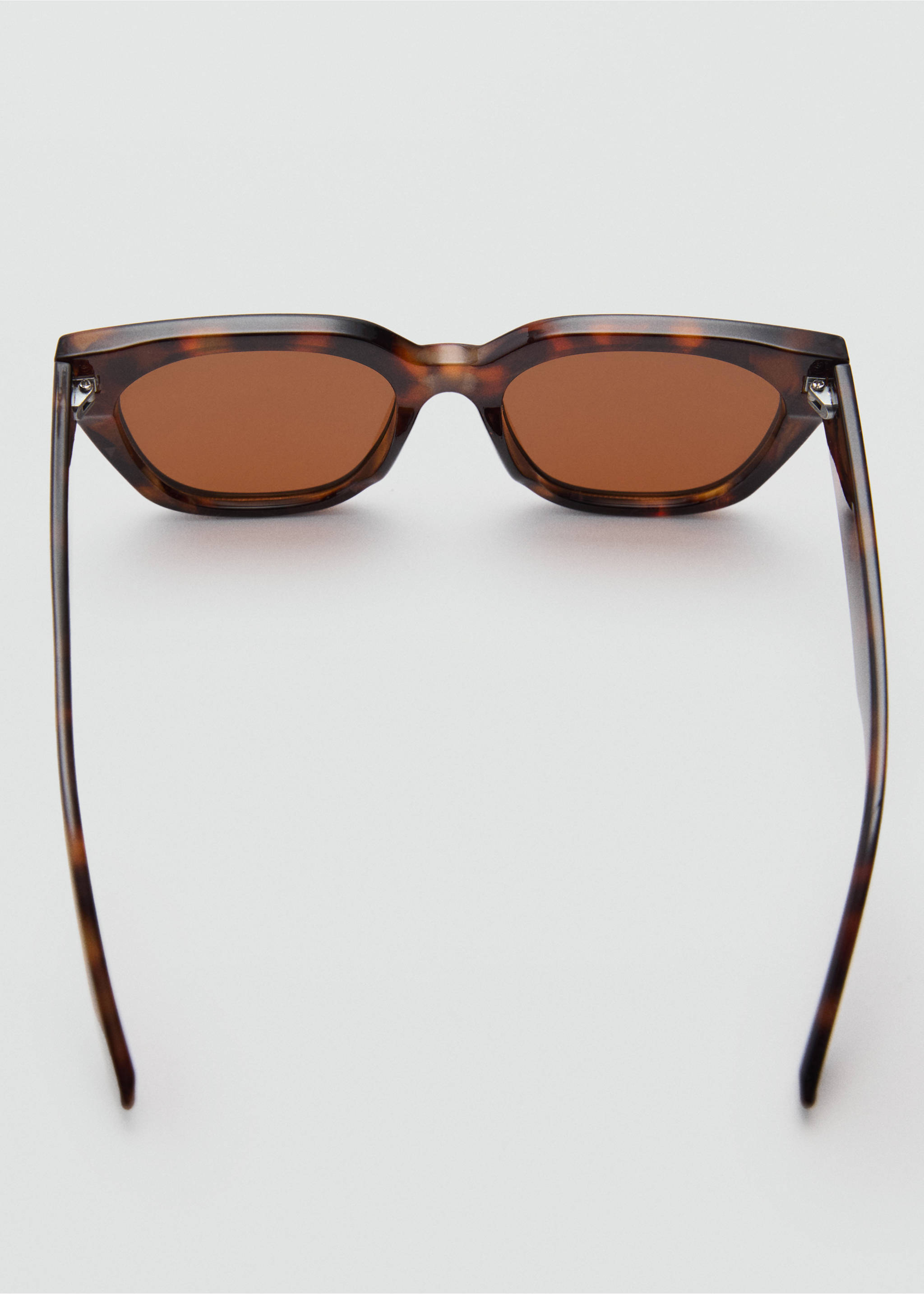 Squared frame sunglasses - Details of the article 1, Chocolate. Ref: 77050228-00.