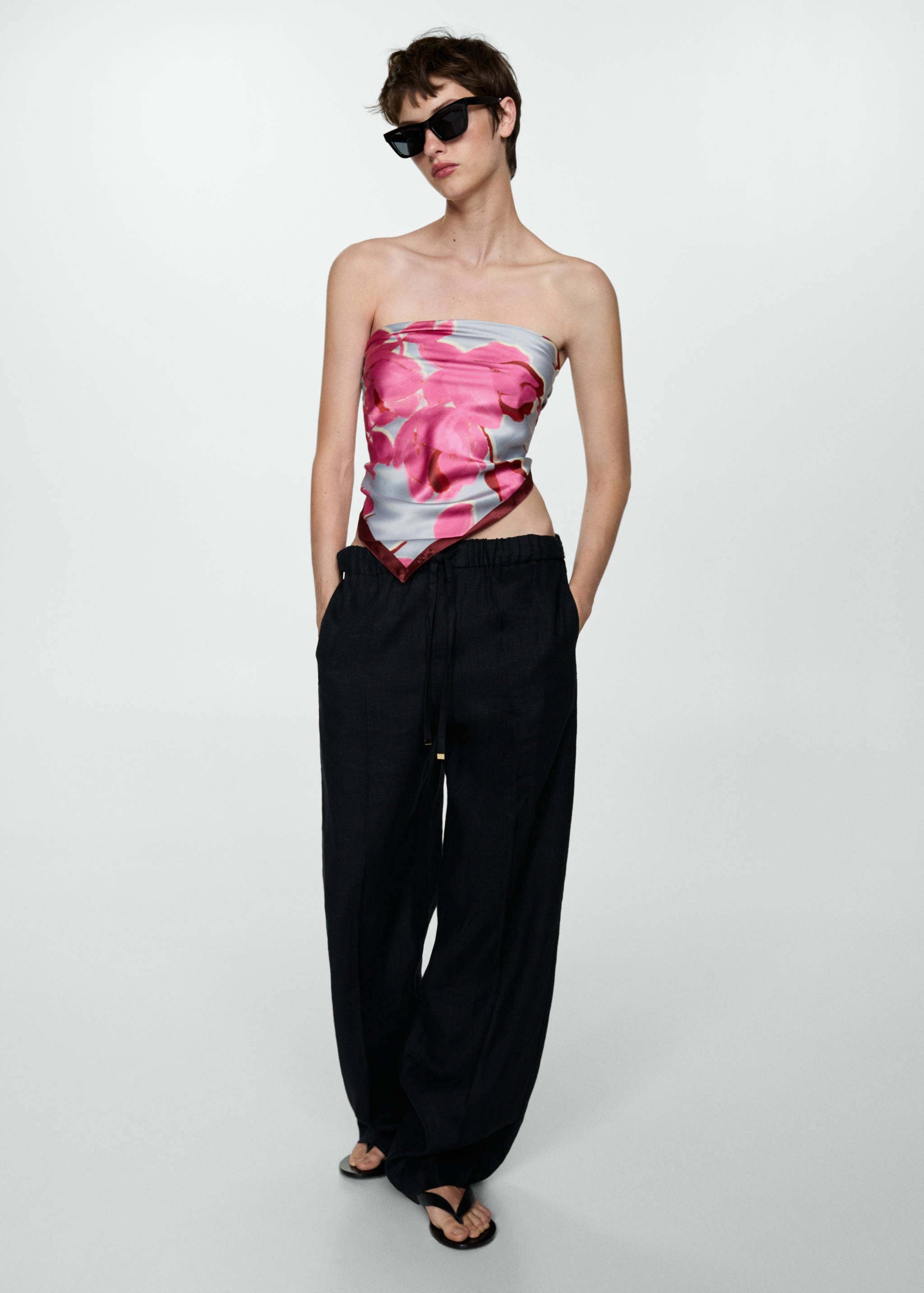 Halstuch mit Blumenmuster - Allgemeine Ansicht