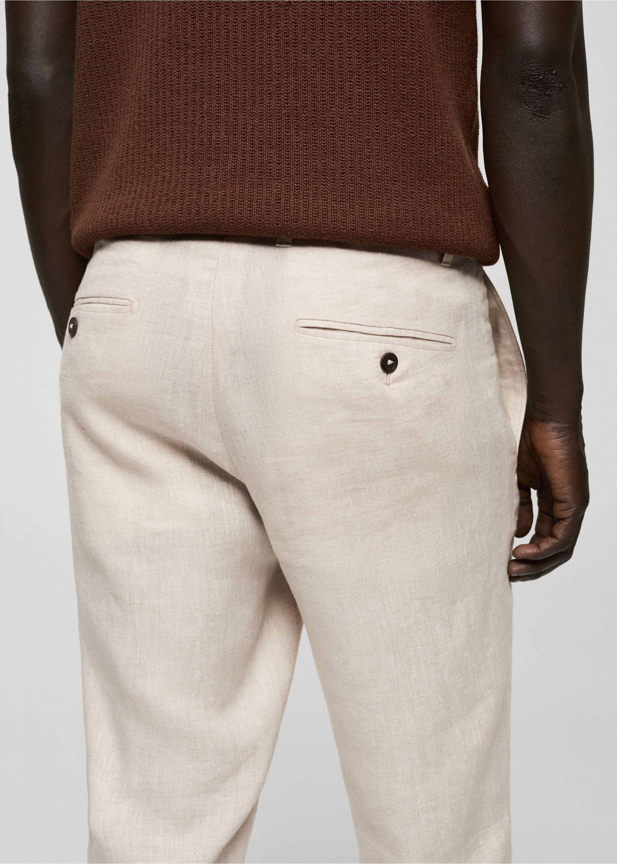 Slim-fit 100% linen trousers - Details of the article 6, Ecru. Ref: 77050250-00.