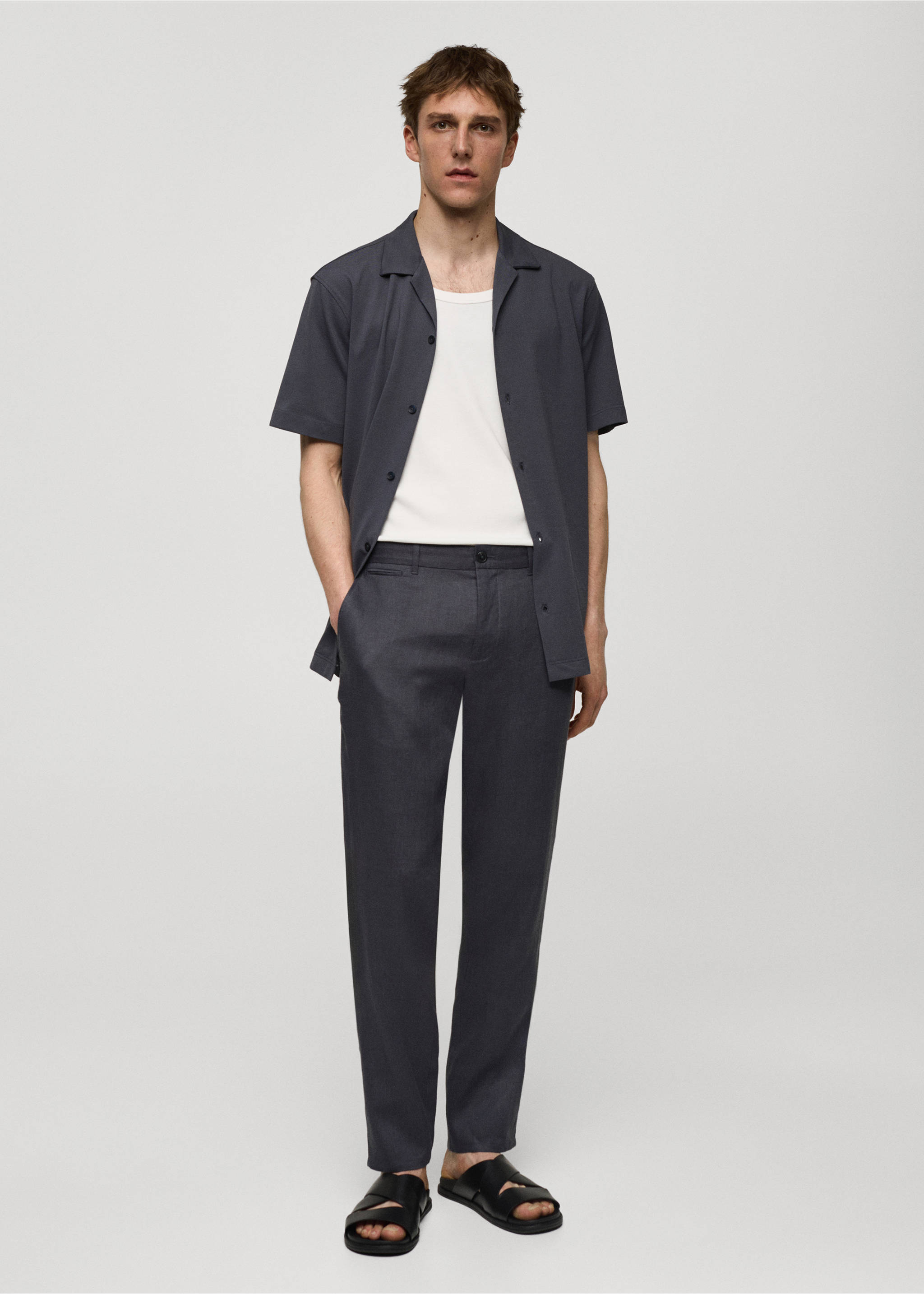 Slim-fit 100% linen trousers - General plane, Night Blue. Ref: 77050250-00.