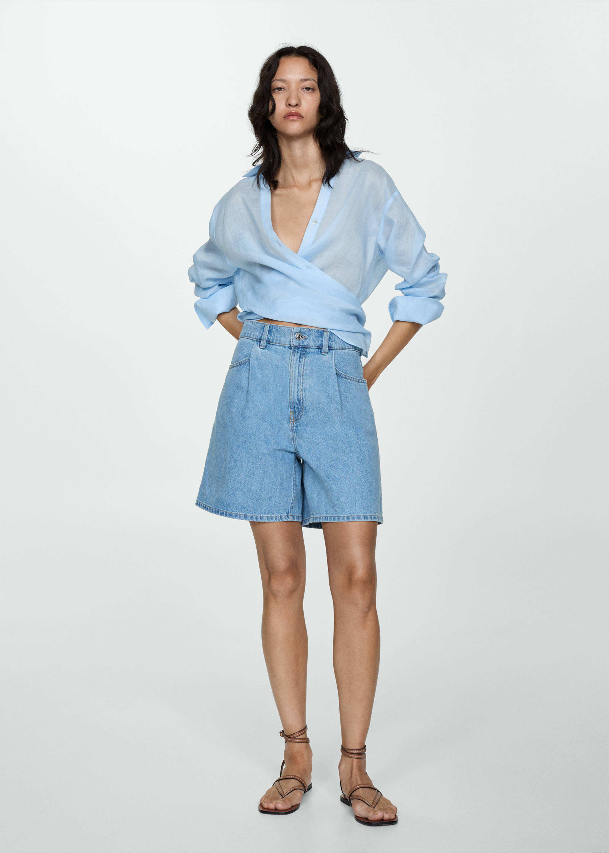 Denim shorts with pleats - General plane, Medium Blue. Ref: 77050253-00.