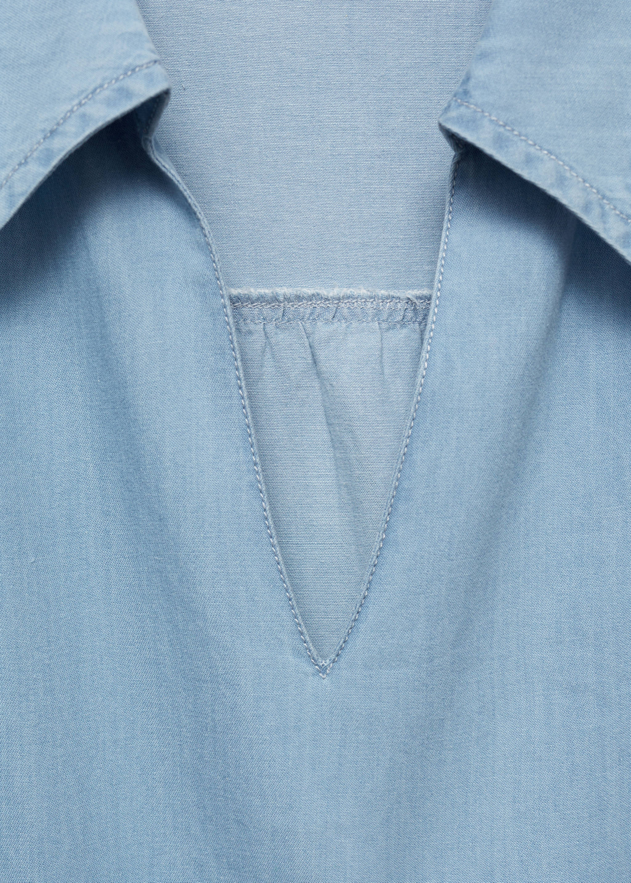 Kurzes Kleid mit Schleife - Detail des Artikels 8