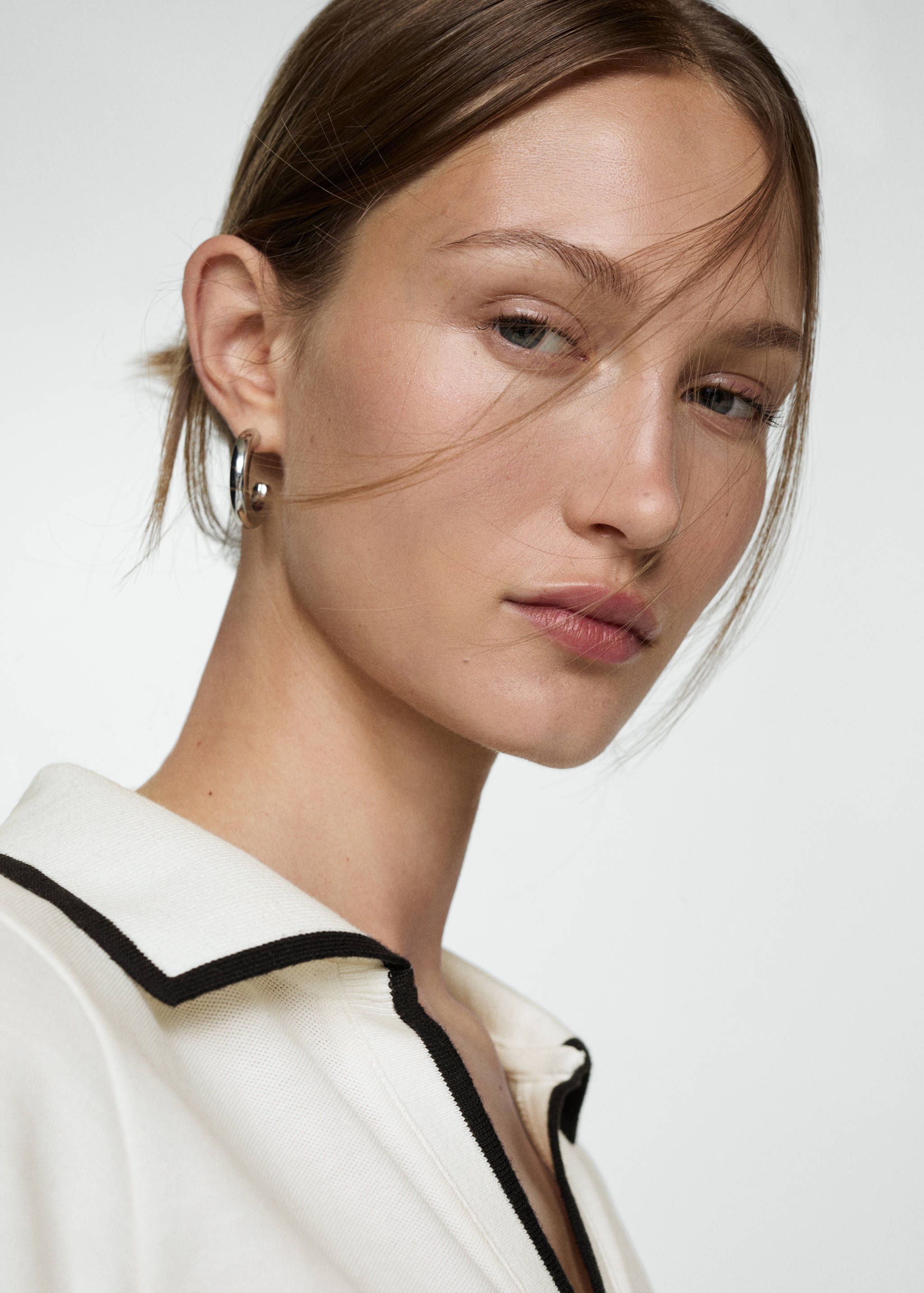 Kleid mit Polokragen - Detail des Artikels 1