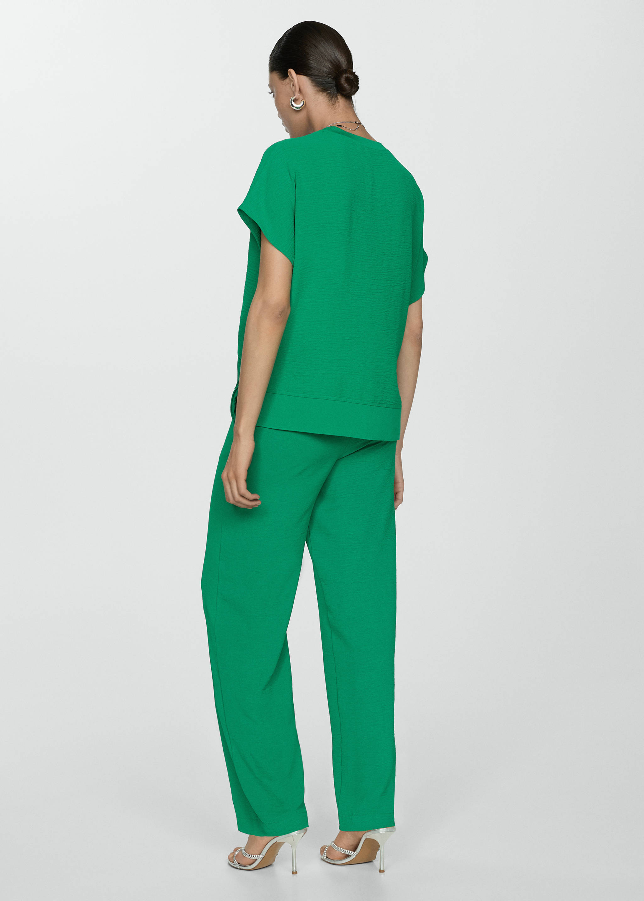 Løs bukse wideleg - Baksiden av artikkelen