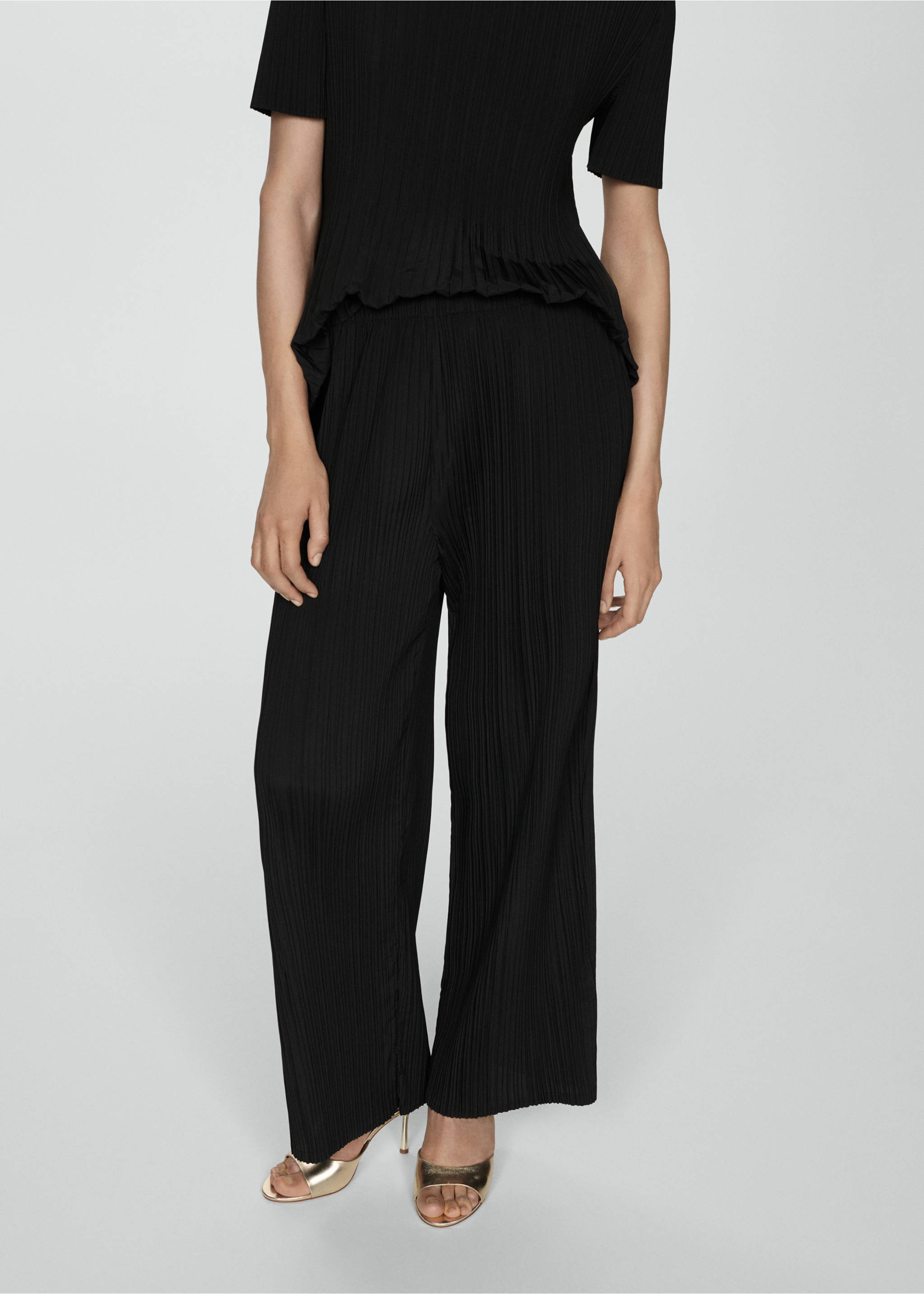 Pantalon plissé fluide - Plan moyen, Noir. Ref: 77050266-00.