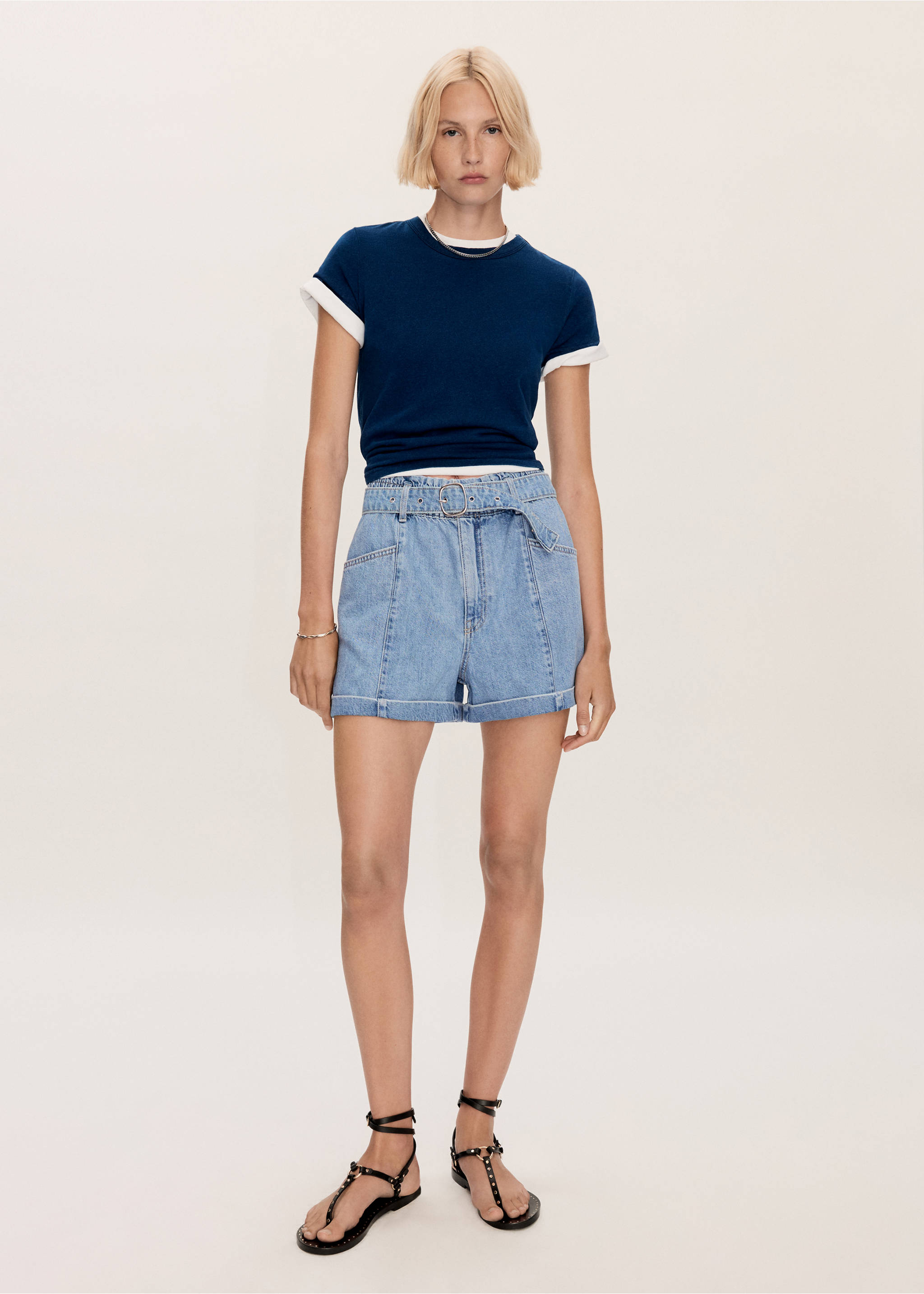 Jeans-Shorts mit Gürtel - Allgemeine Ansicht, Mittelblau. Ref: 77050275-00.