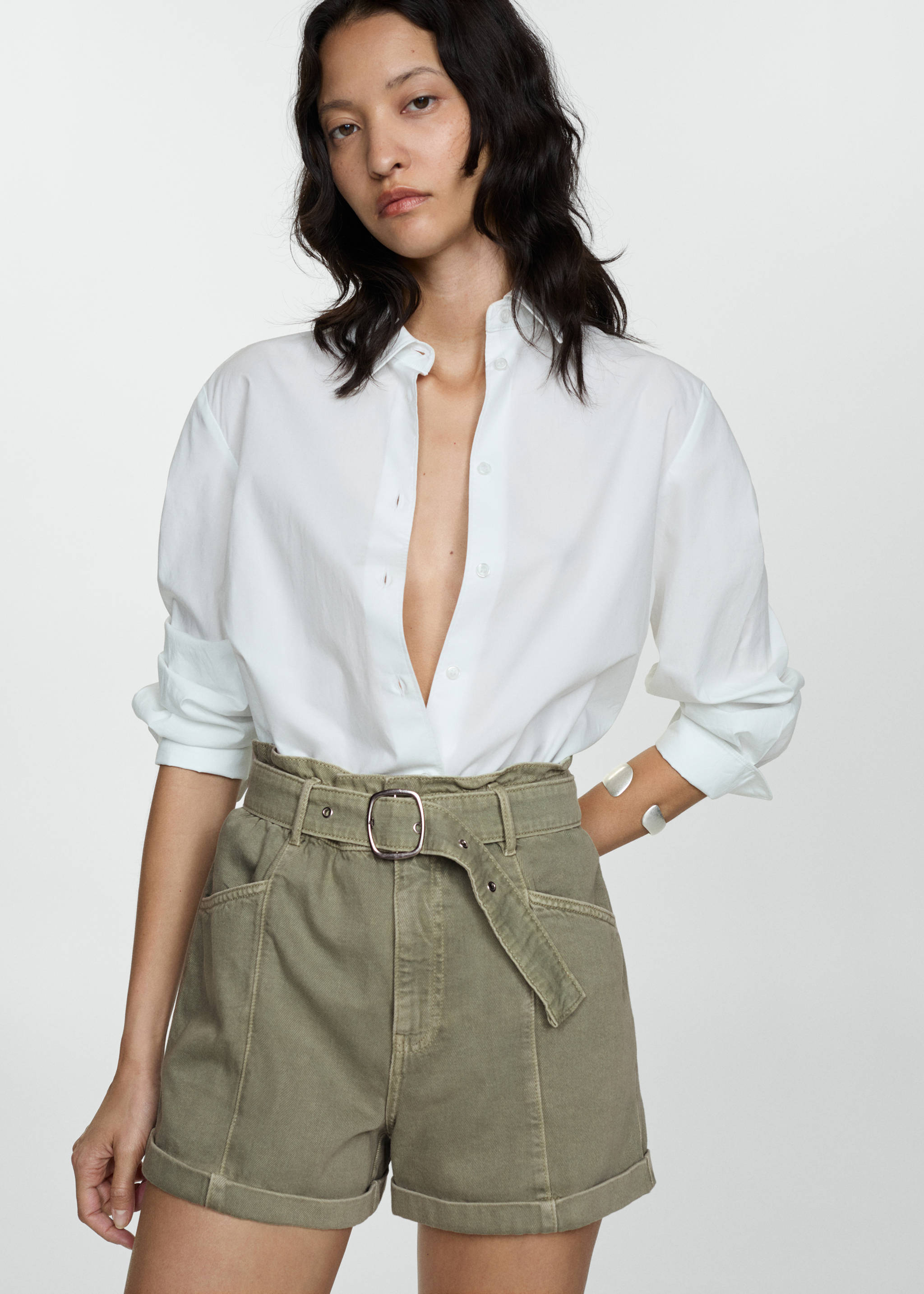 Denim shorts with belt - Medium plane