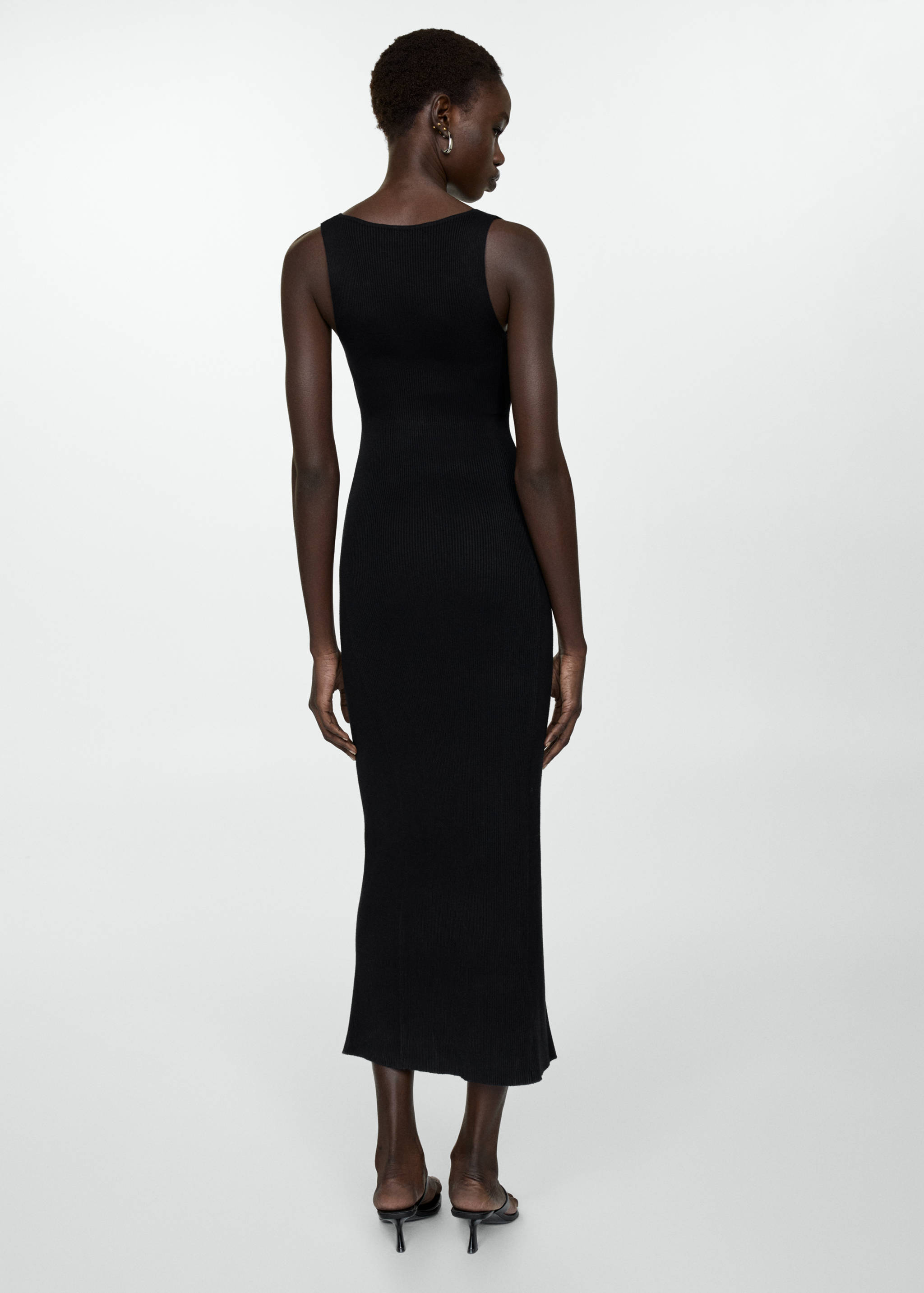 Sukienka na ramiączkach z dzianiny - Tylna strona artykułu