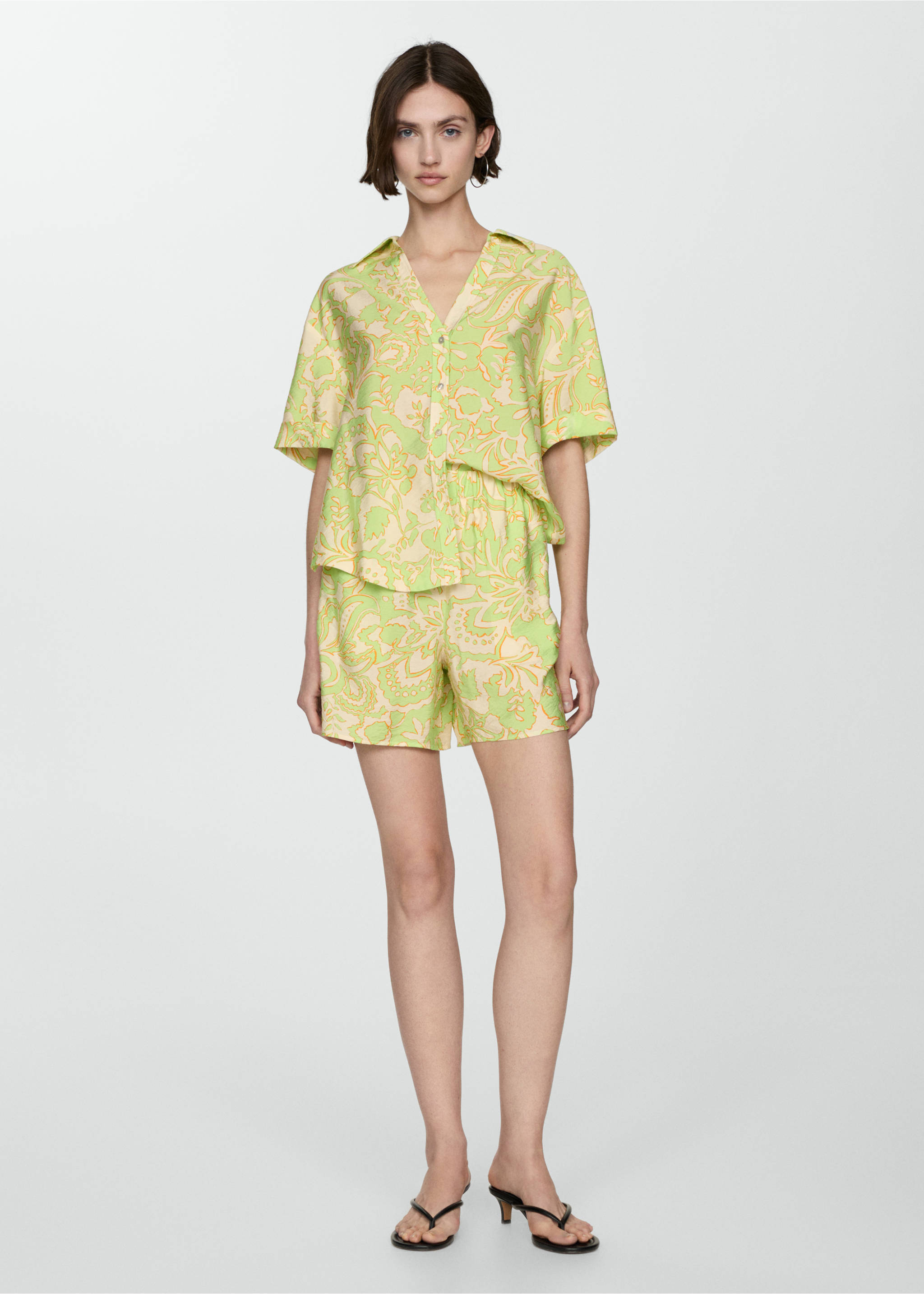 Printed fluid shorts - General plane, Lime. Ref: 77050347-00.