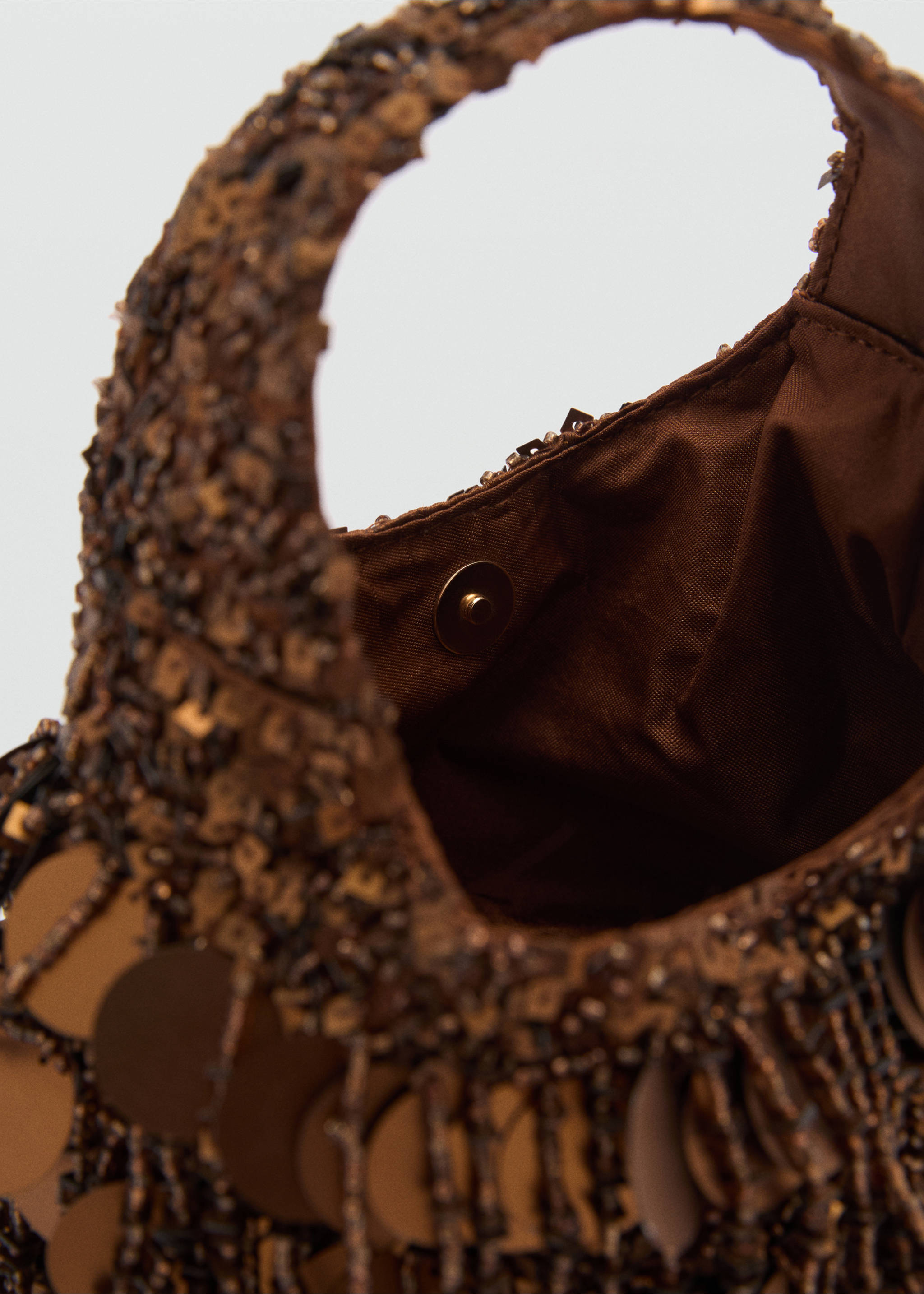 Perlenverzierte Handtasche - Detail des Artikels 2, Kupfer. Ref: 77050354-00.