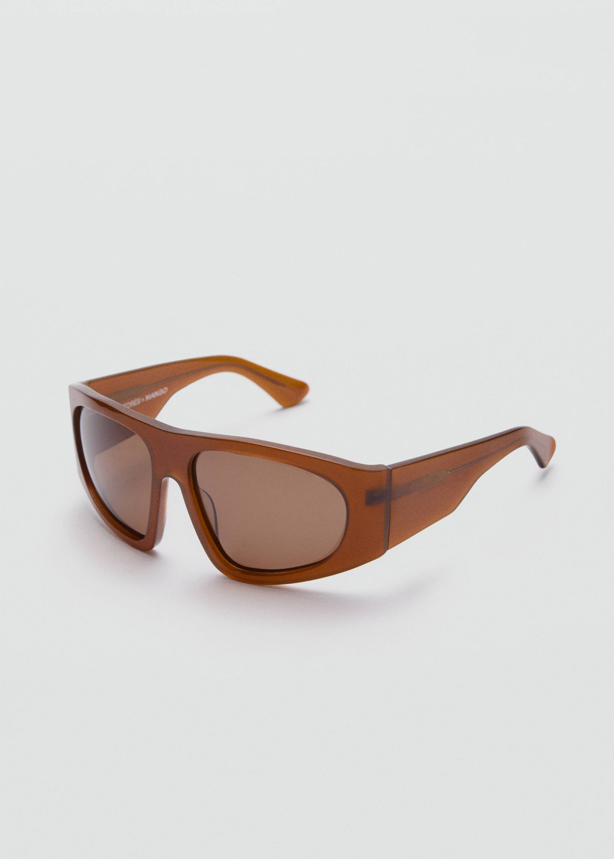 Ochelari de soare aviator - Plan mediu