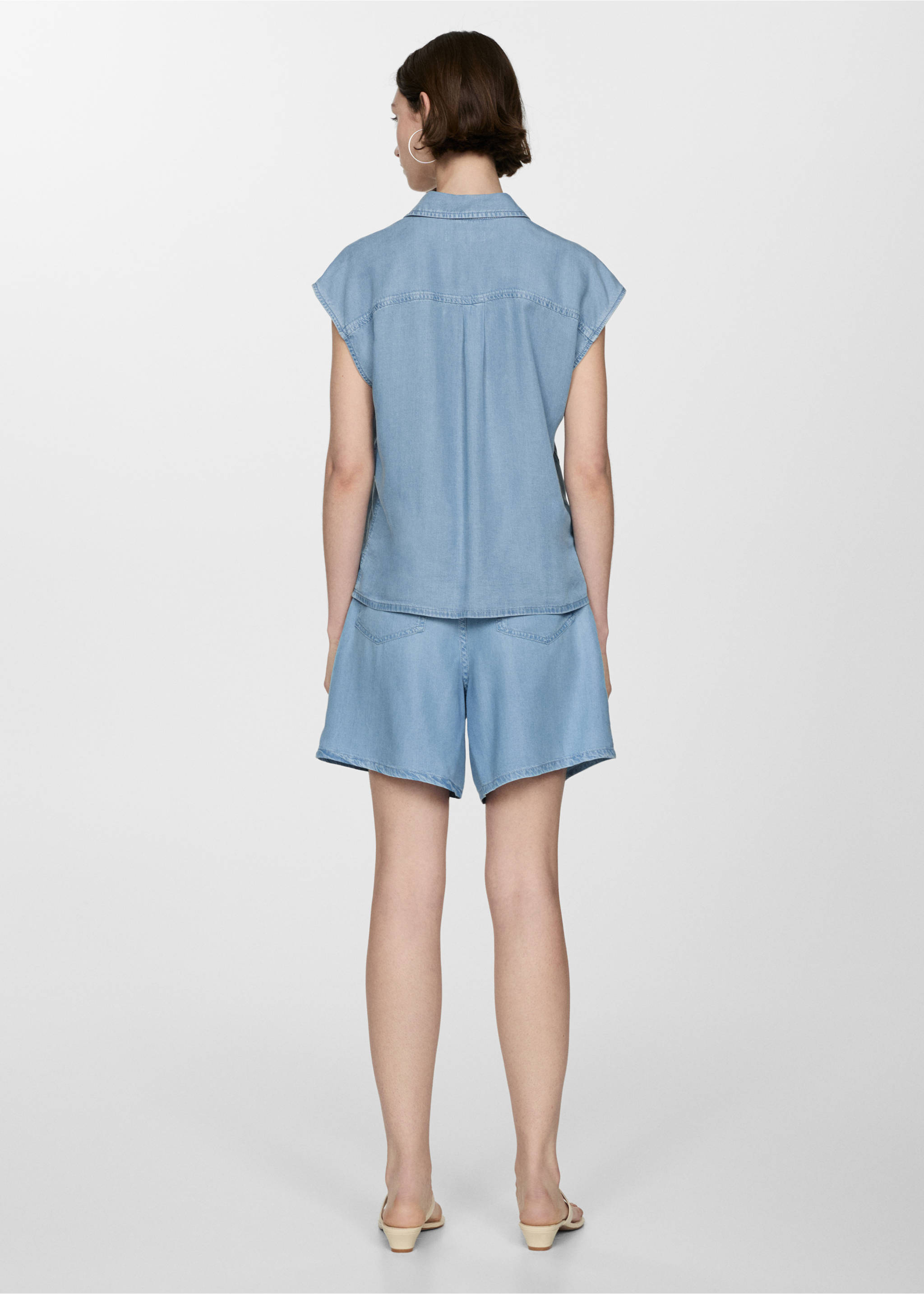 Lyocell sleeveless shirt - Reverse of the article, Light Blue. Ref: 77050368-00.