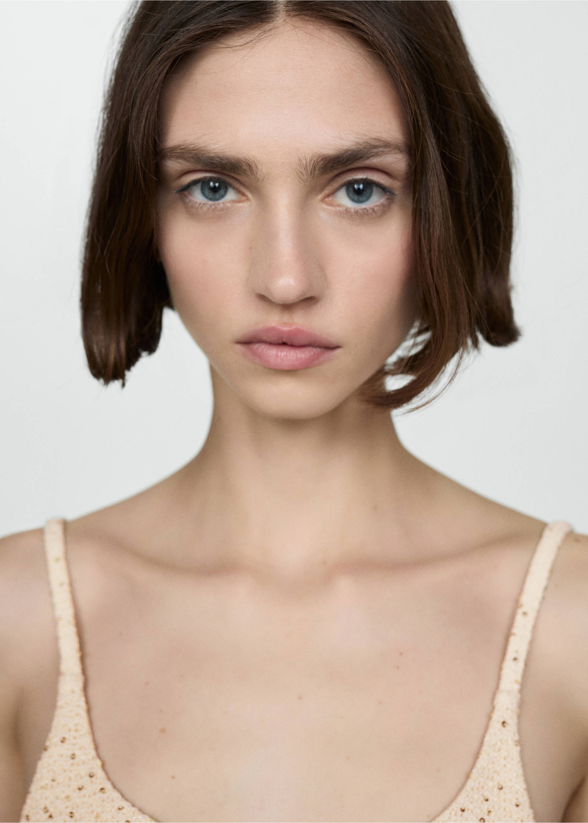 Sequined tank top - Details of the article 1, Ecru. Ref: 77050371-00.