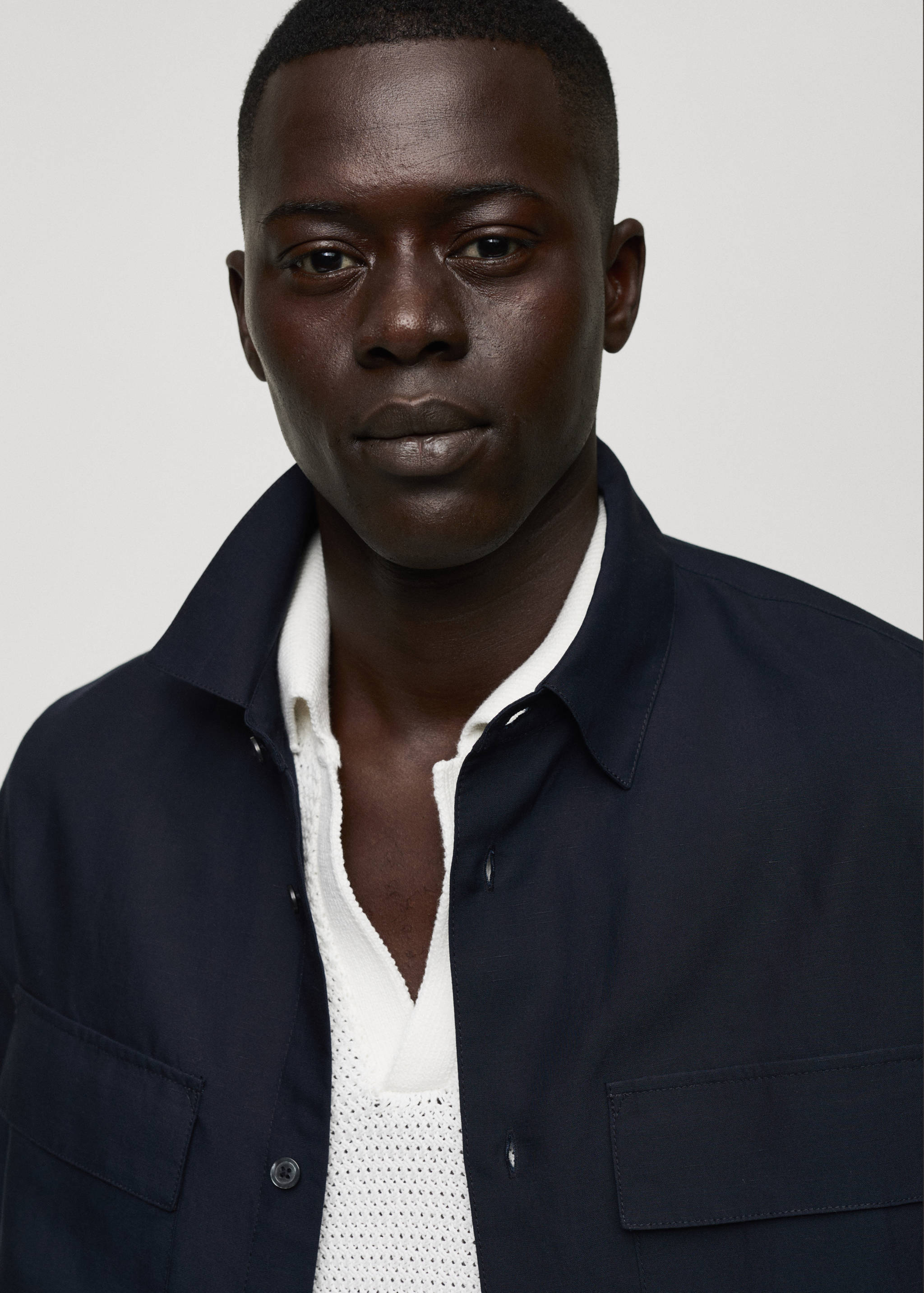 Tencel-linen overshirt with pockets - Details of the article 1