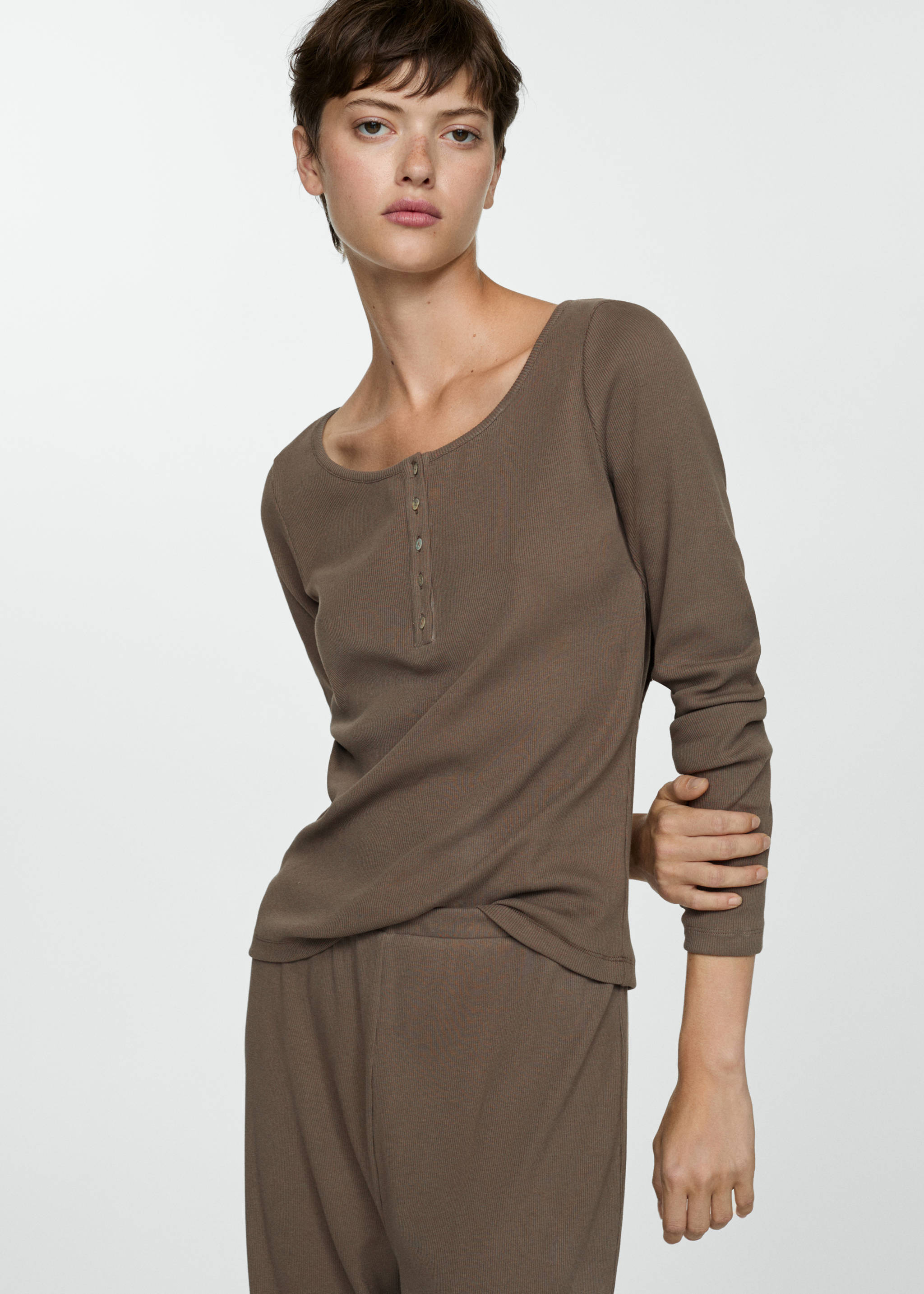 Two-piece cotton pyjamas - Details of the article 1