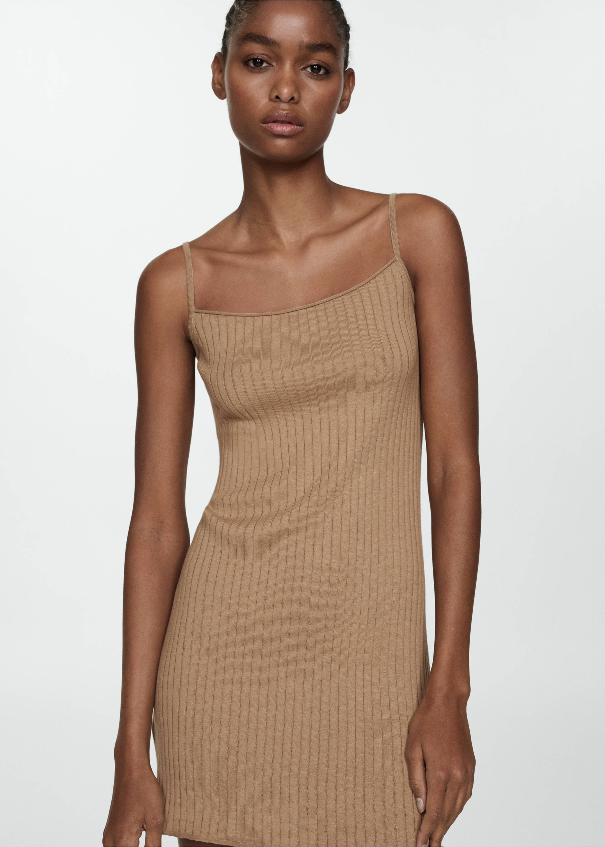 Kleid mit Rippmuster - Mittlere Ansicht, Hellbraun/Pastellbraun. Ref: 77050604-00.