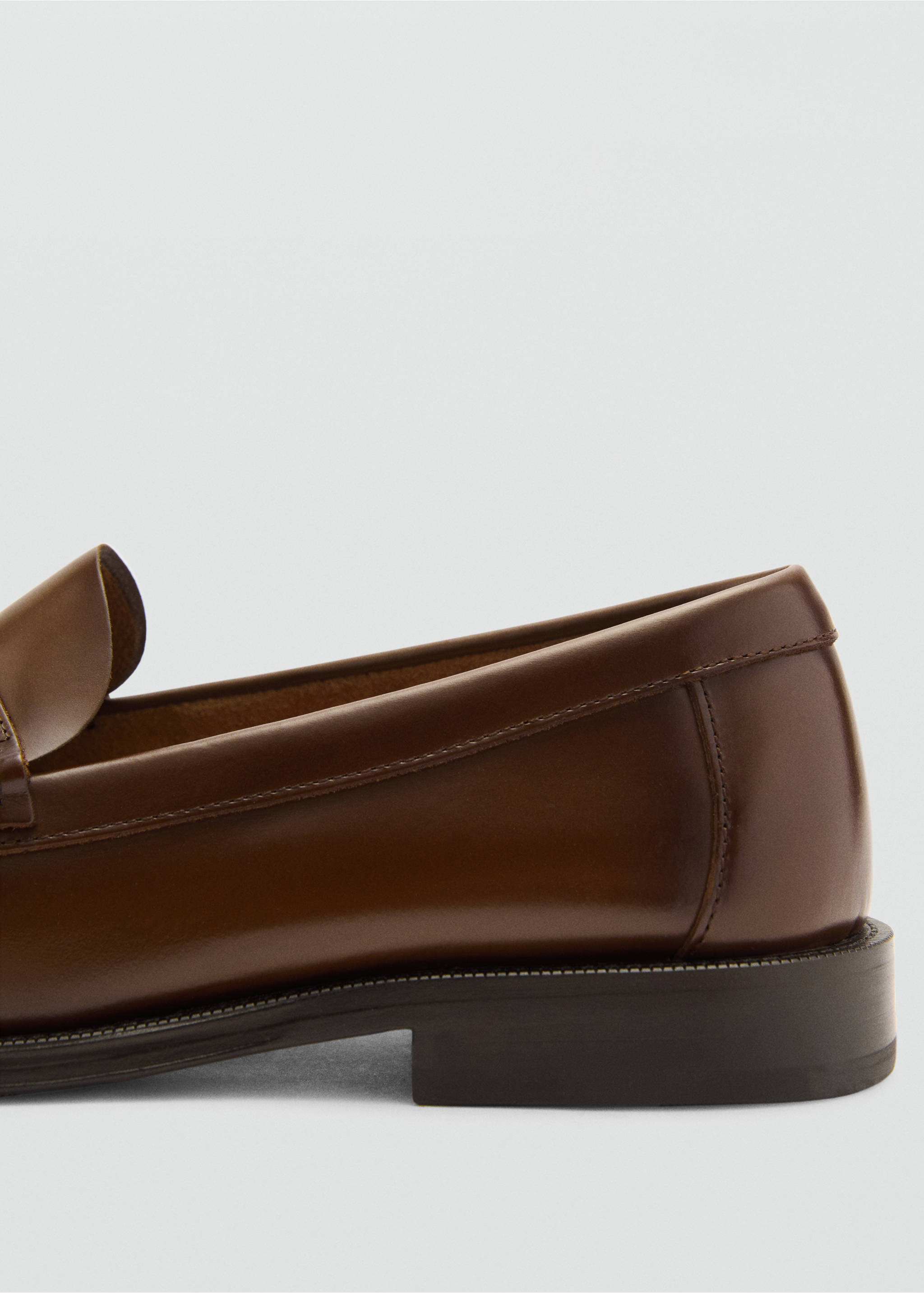 Aged-leather loafers - Details of the article 1, Leather. Ref: 77050624-00.