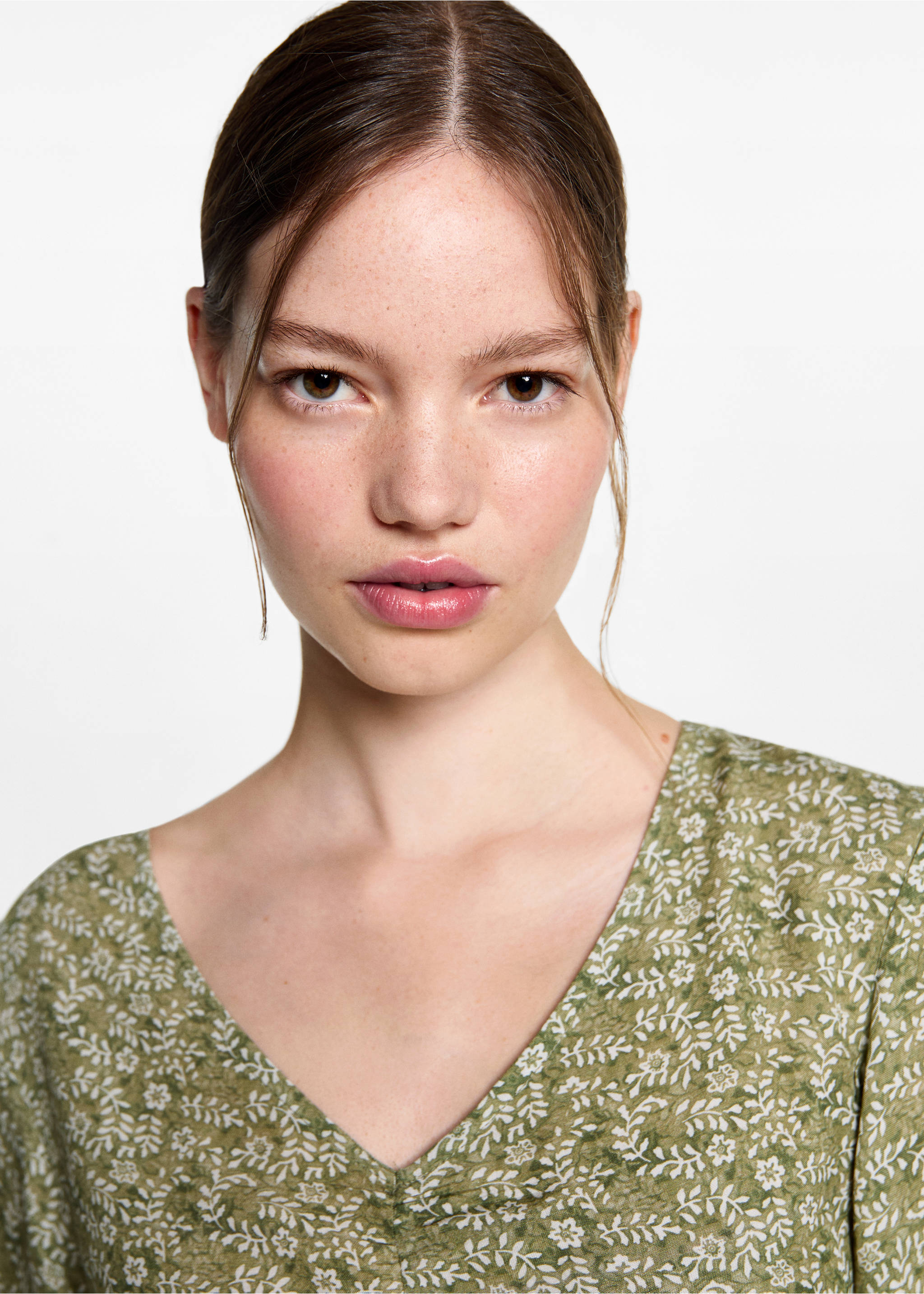 Rochie cu volane și imprimeu floral - Detaliu al articolului 1, Verde. Ref: 77050645-00.