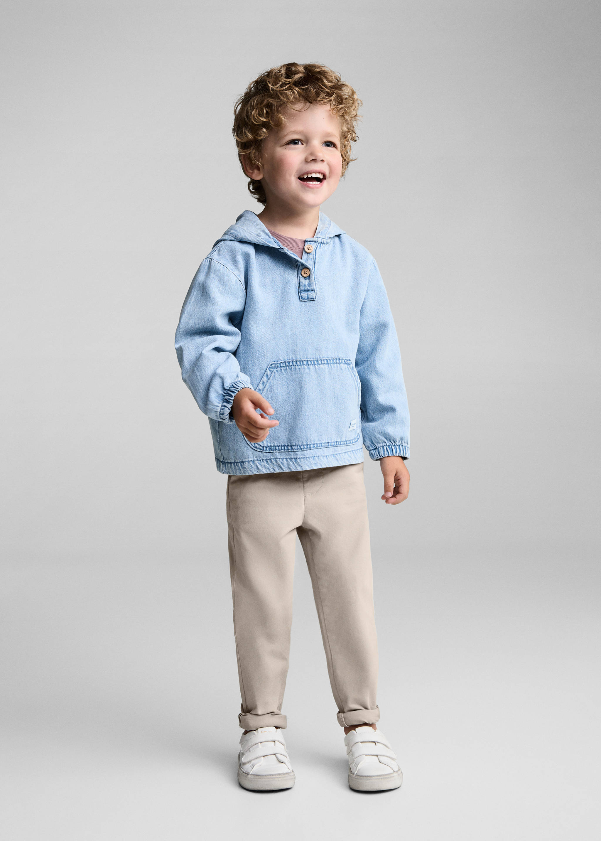 Cotton chinos - General plane