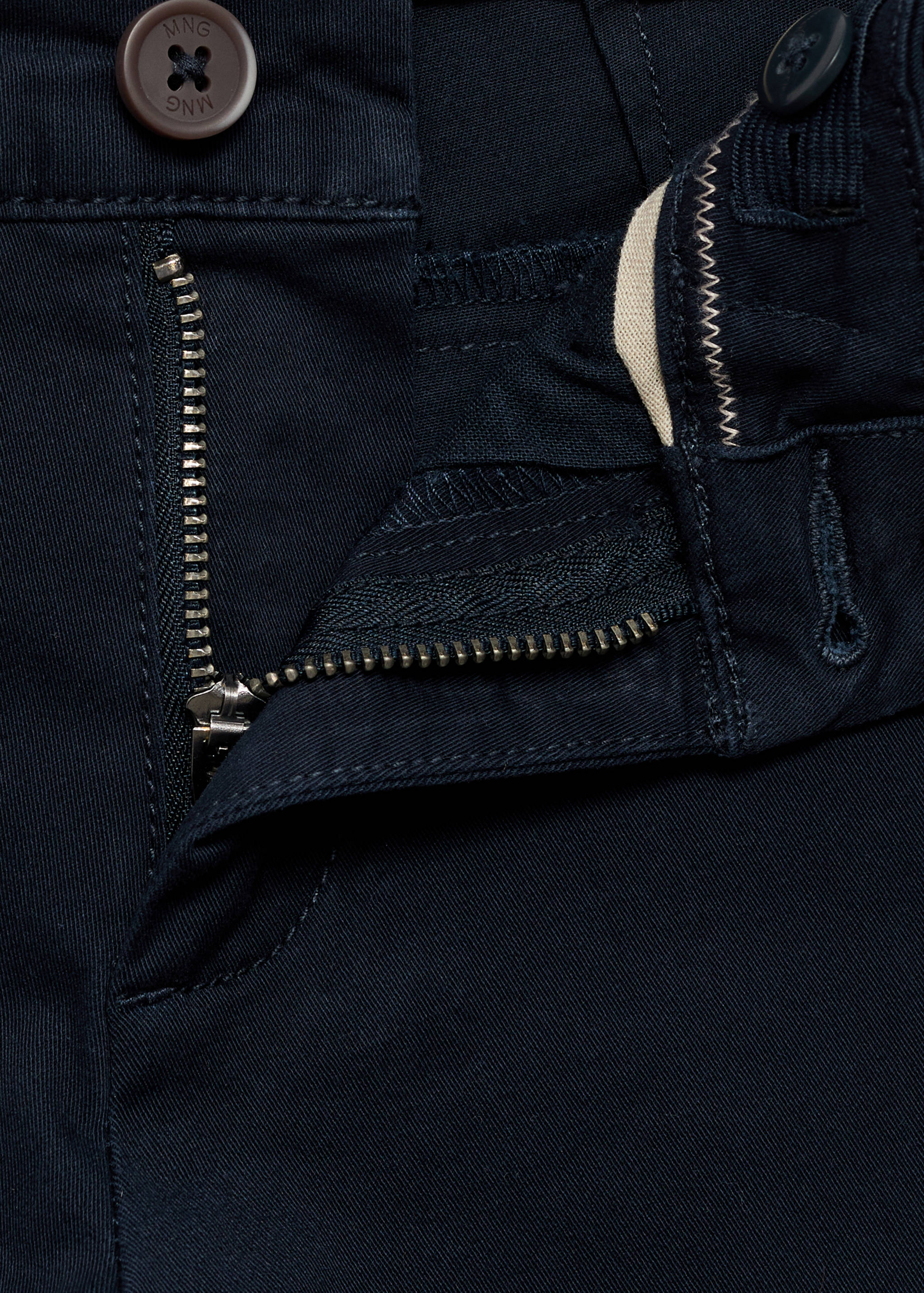 Cotton chinos - Details of the article 0